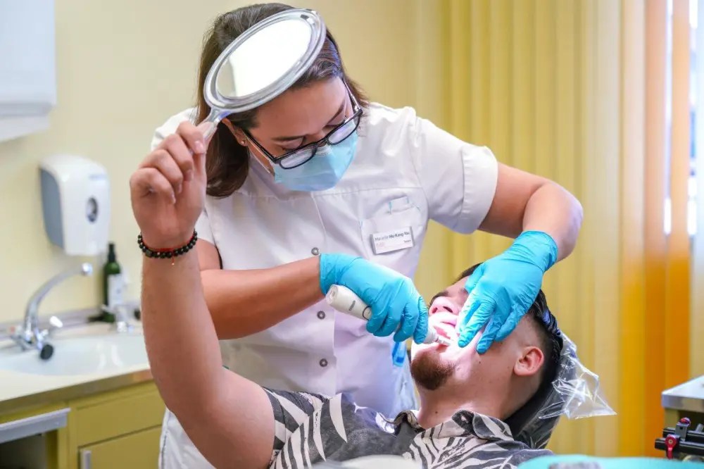 Dental Nurse Apprenticeship Leeds for Learning