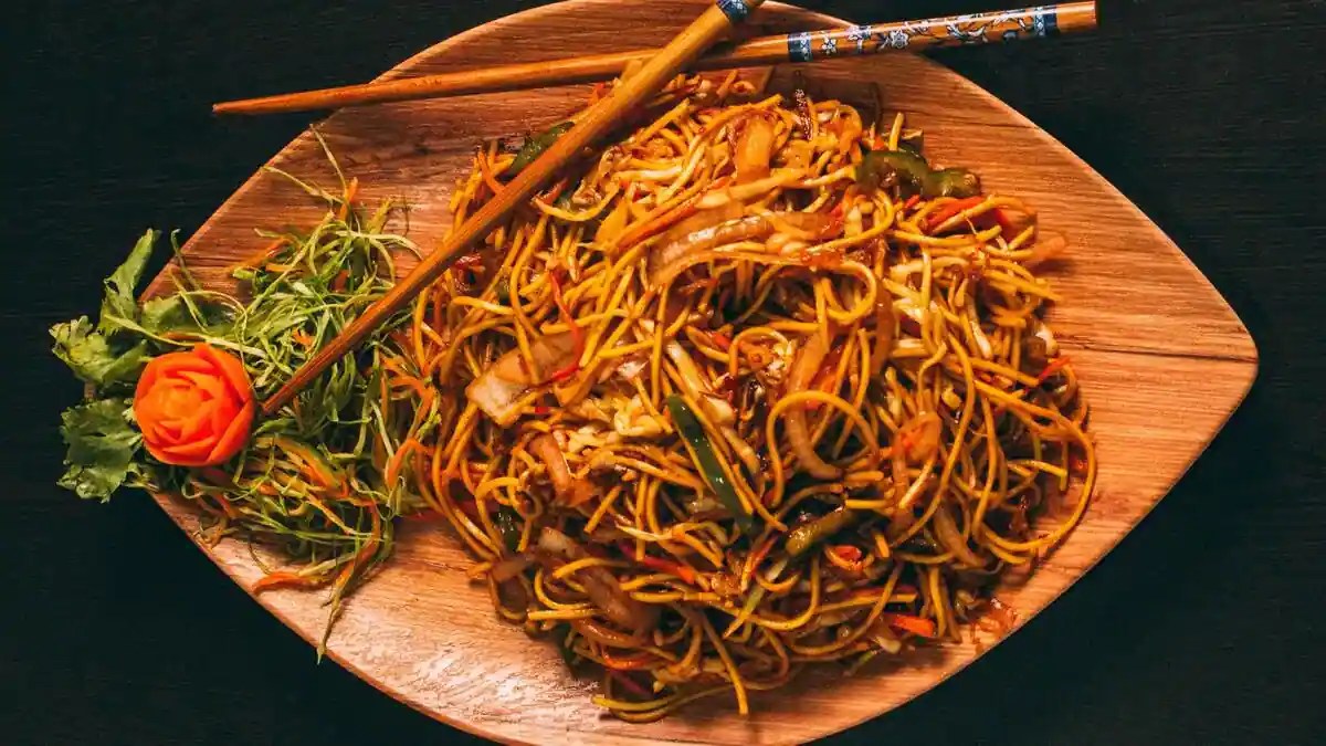 Pan Fried Noodles A Super Savoury Asian Style Noodles