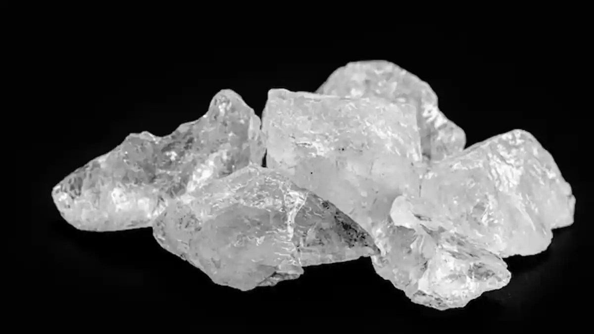 5 Benefits Of Using Alum Or Fitkari In Your Kitchen