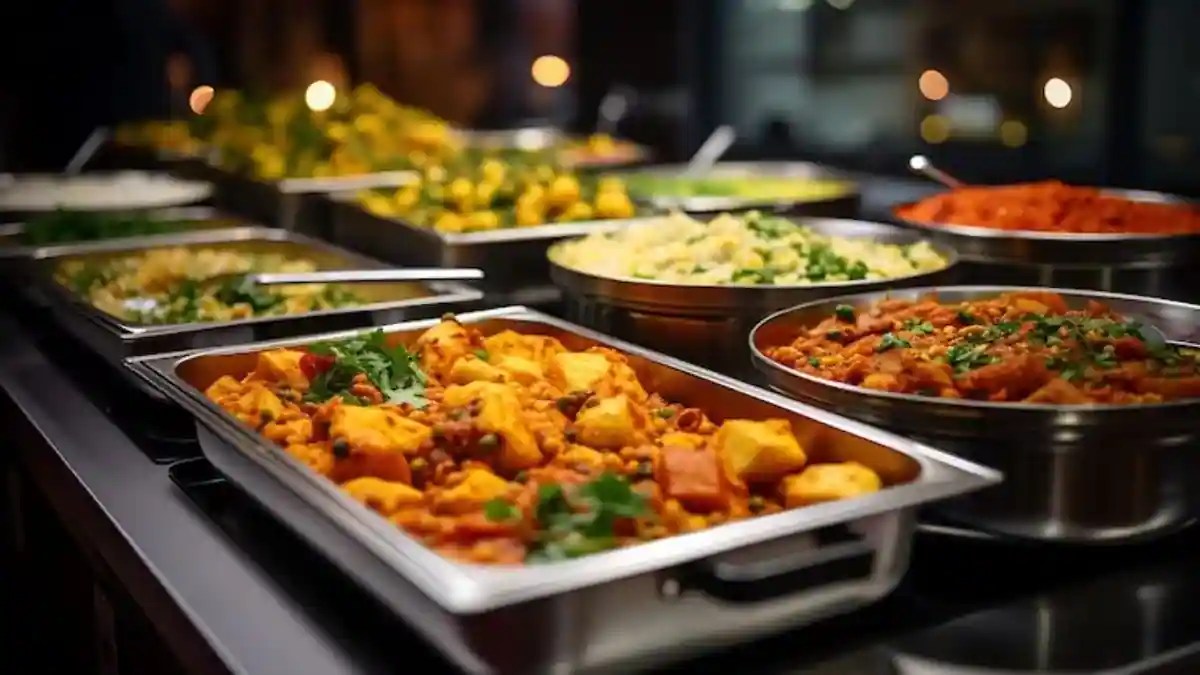 This Restaurant In Ludhiana, Punjab, Serves Unlimited Vegetarian Buffet