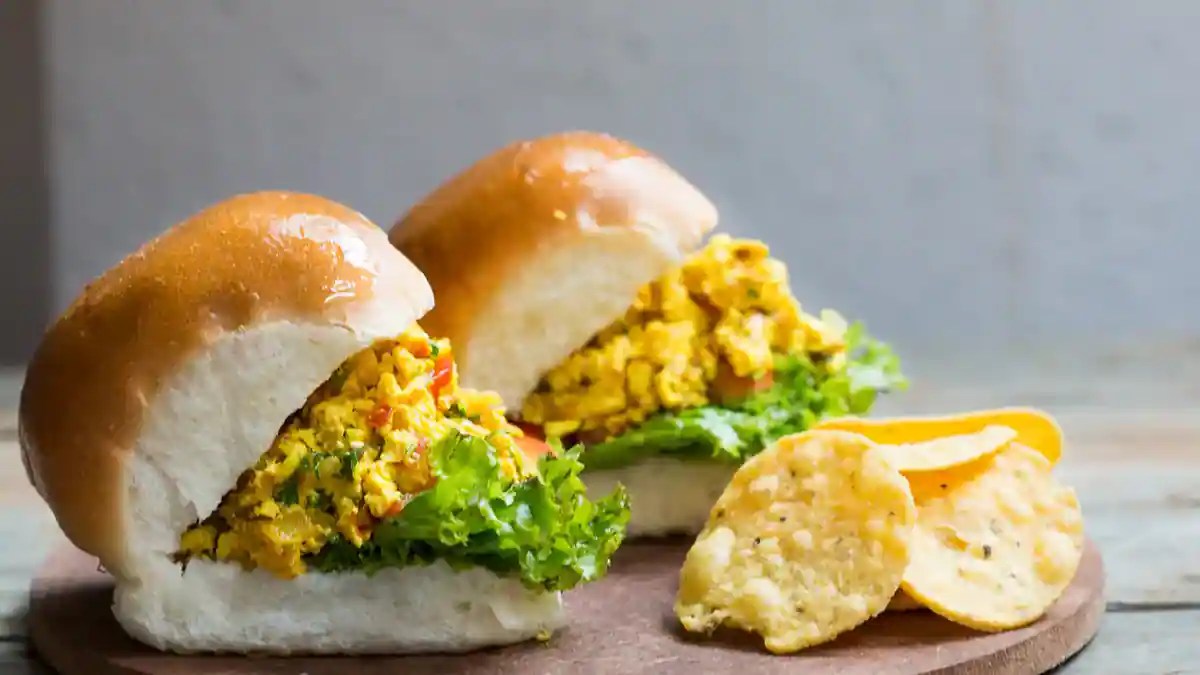 Masala Anda Bhurji Pav Boasting A Touch Of Mumbai Style
