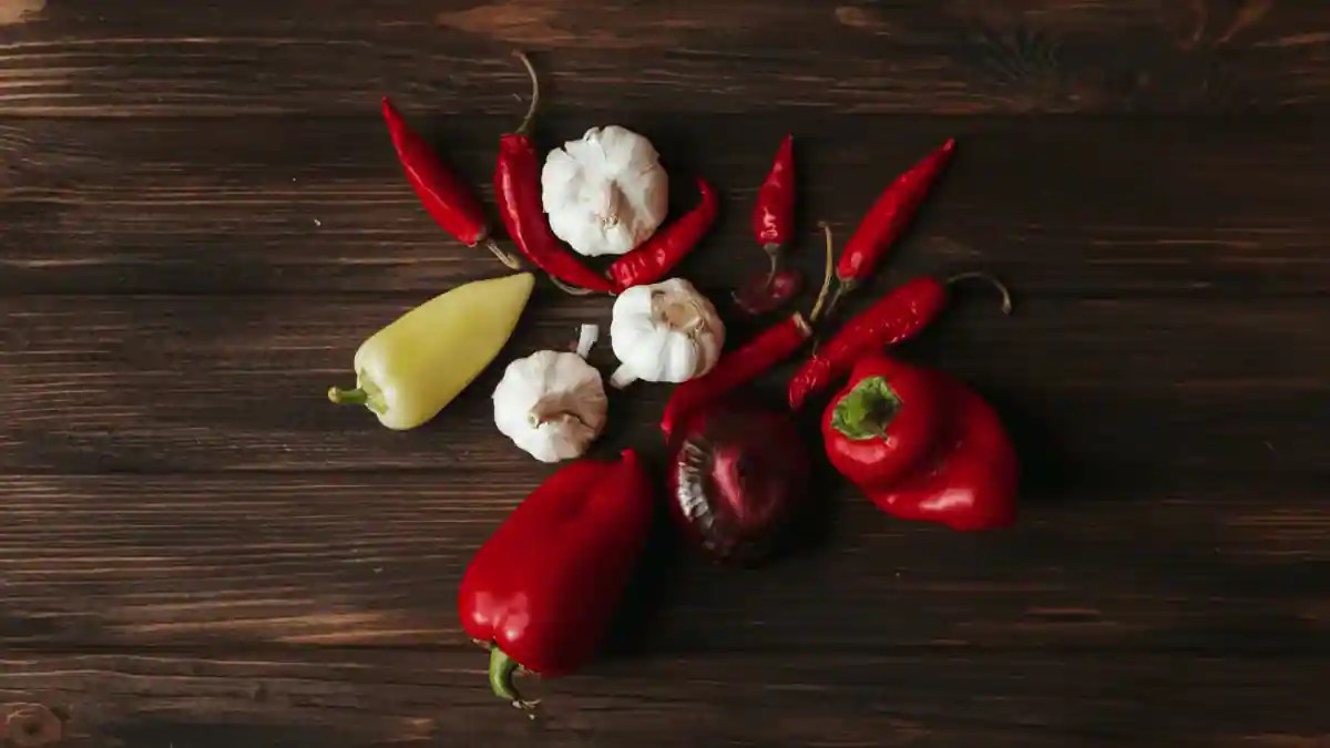 Spicy Kempu Chutney To Eat With Ragi Dosa, Mallipoo Idlis & More