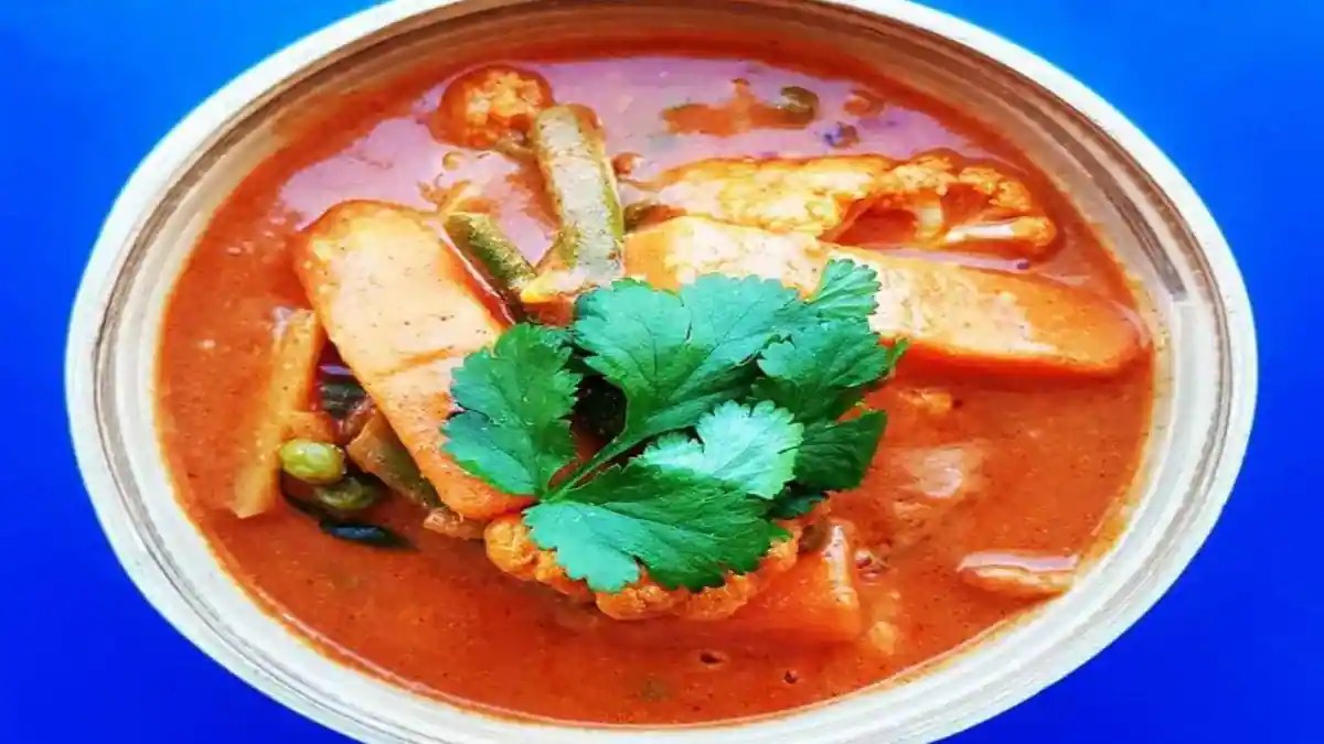 Murghanu Shaak A GujaratiStyle Chicken And Vegetables Curry