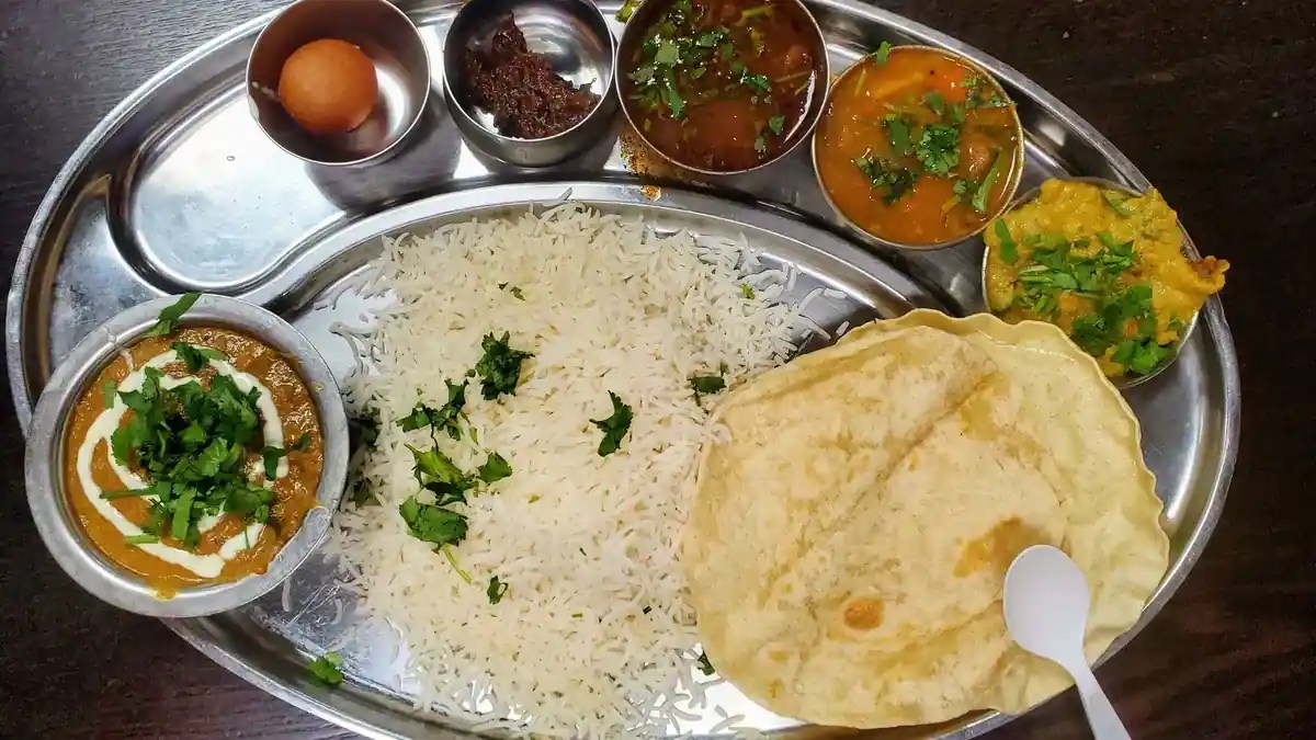 The YMCA Indian Student Hostel Offers Mouthwatering Desi Dishes