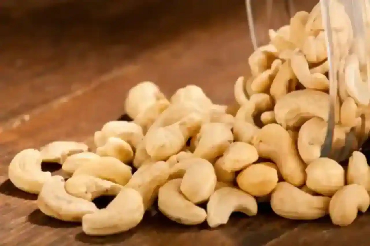 Exploring The Richness Of Cashews, 6 Benefits And Uses To Know