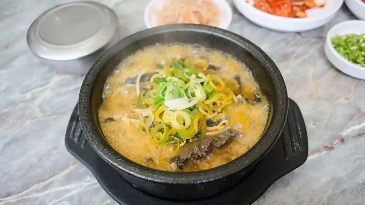 Sukiyaki To Fondue, 8 Hot Pots Enjoyed Around the World