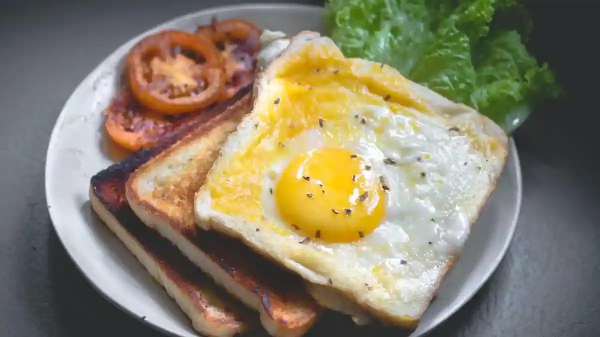 5 Easy And Delicious Egg Recipes For Breakfast