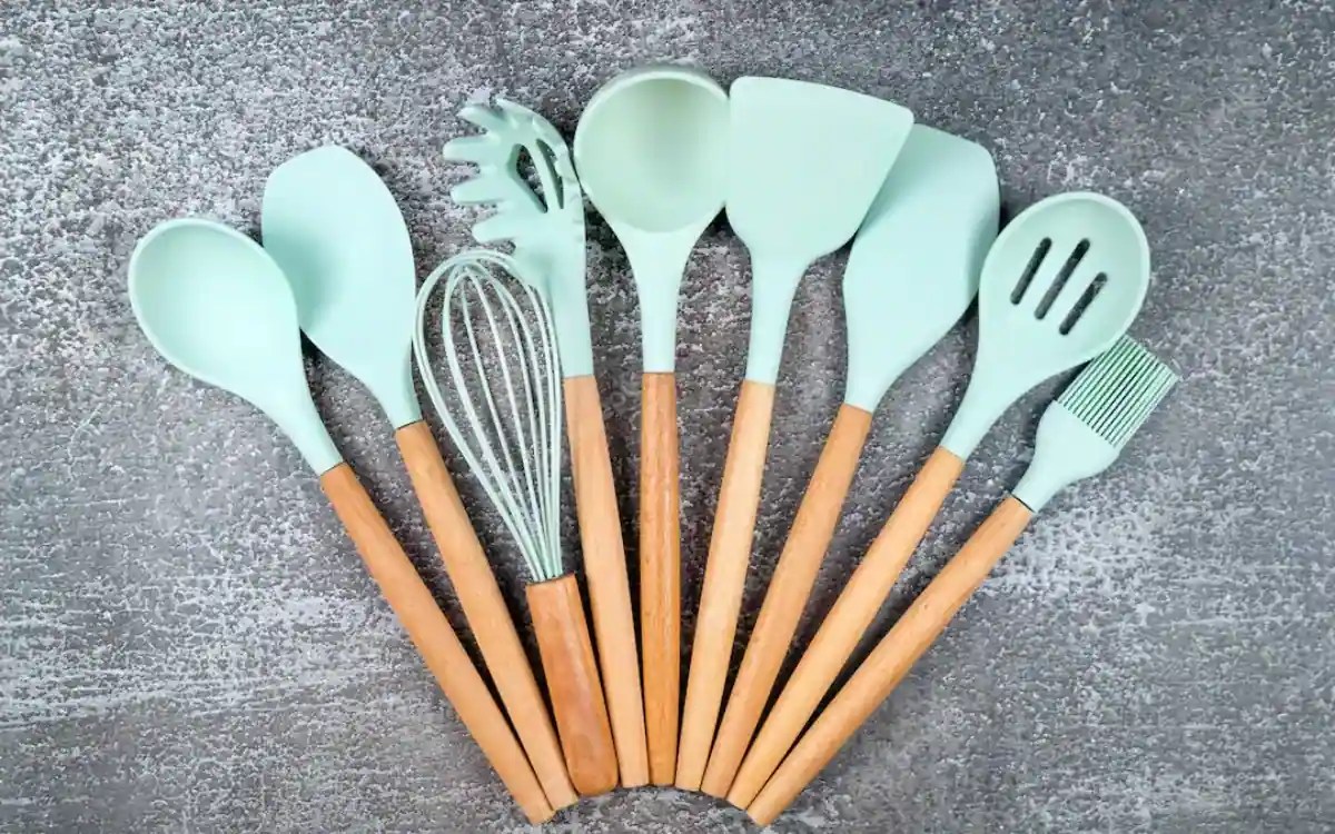 Cook Safe With These Silicone Spatula From Top 6 Brands!