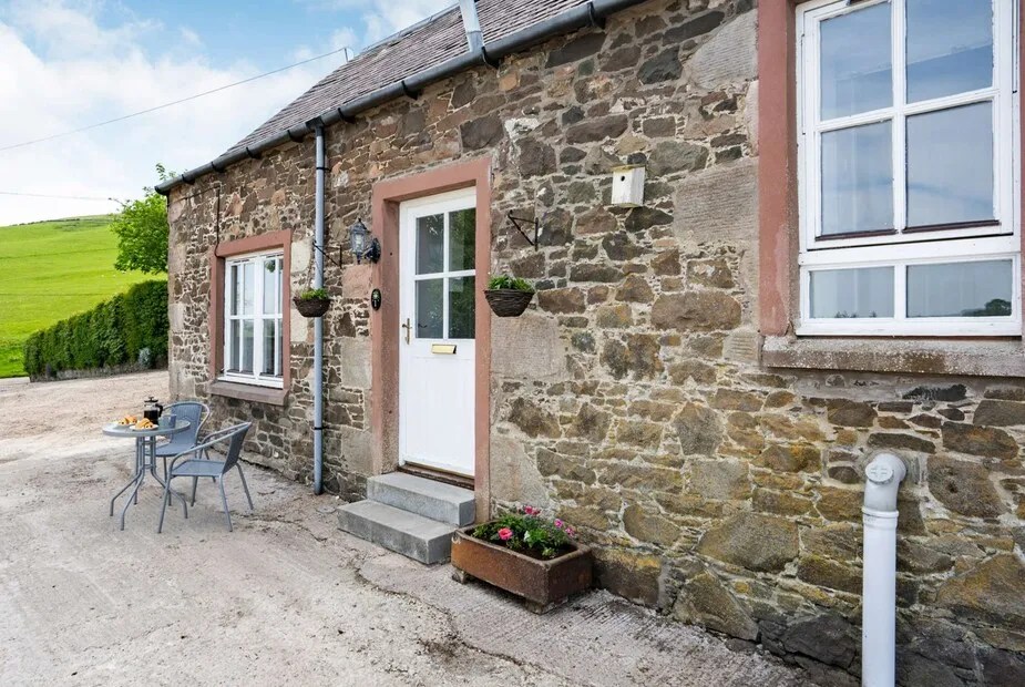 Cottage in Scottish Borders, 1 bedroom, Biggar, Lanarkshire Snaptrip