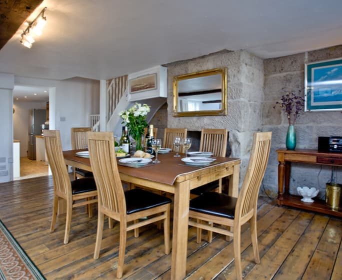 Elizabethan House, Fortuneswell, England