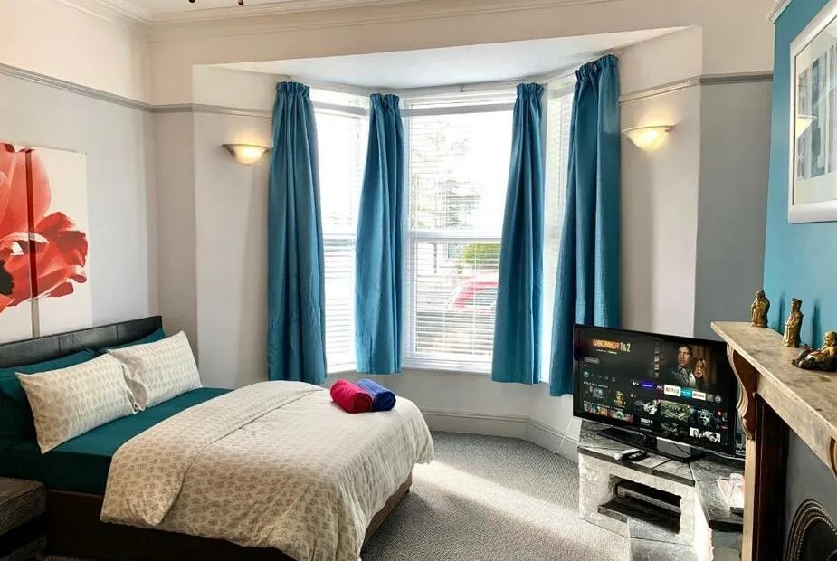 4Alma St Double Room with Private External Bathroom, Plymouth, Plymouth
