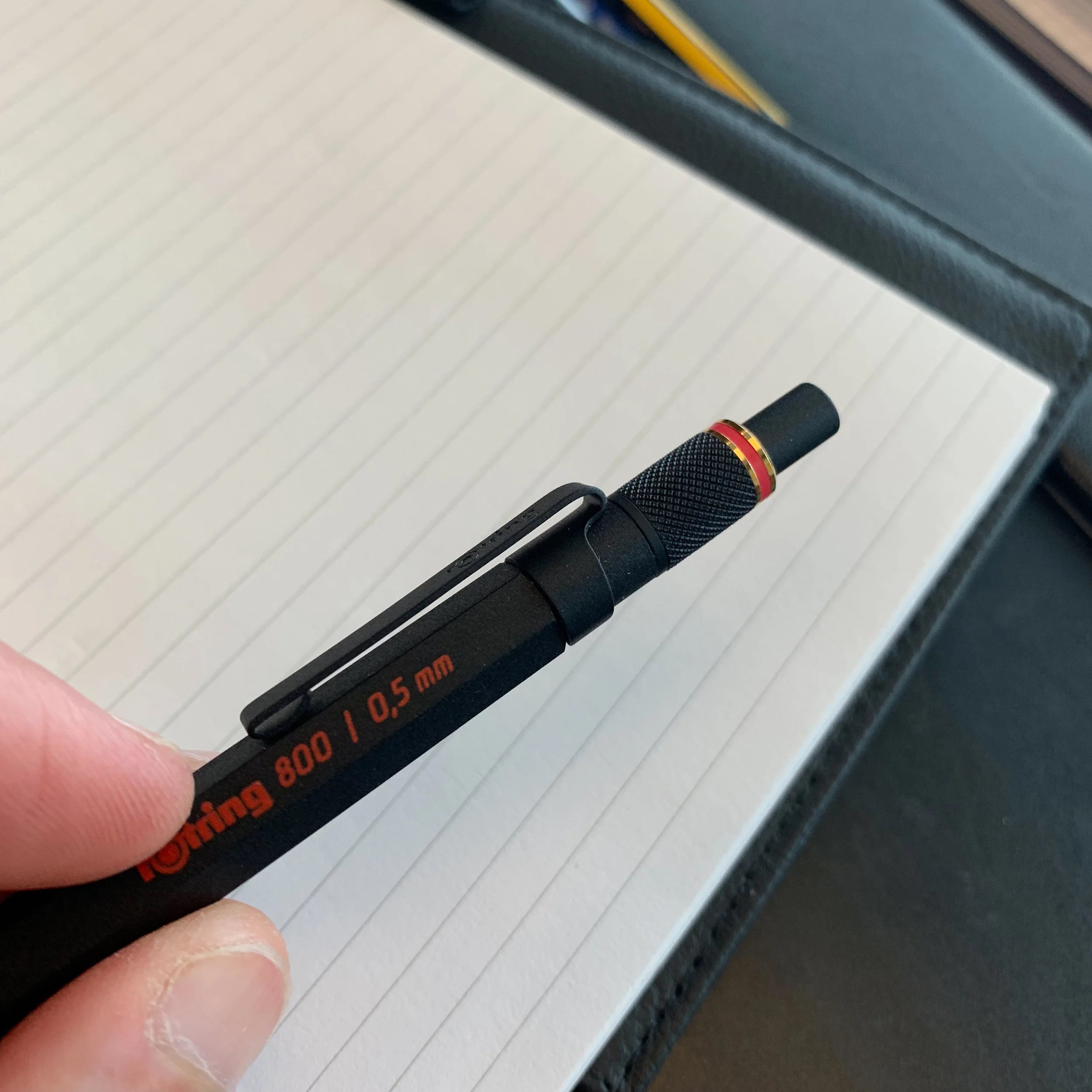 Which Mechanical Pencil to Pick Rotring 600 vs. Rotring 800 — The