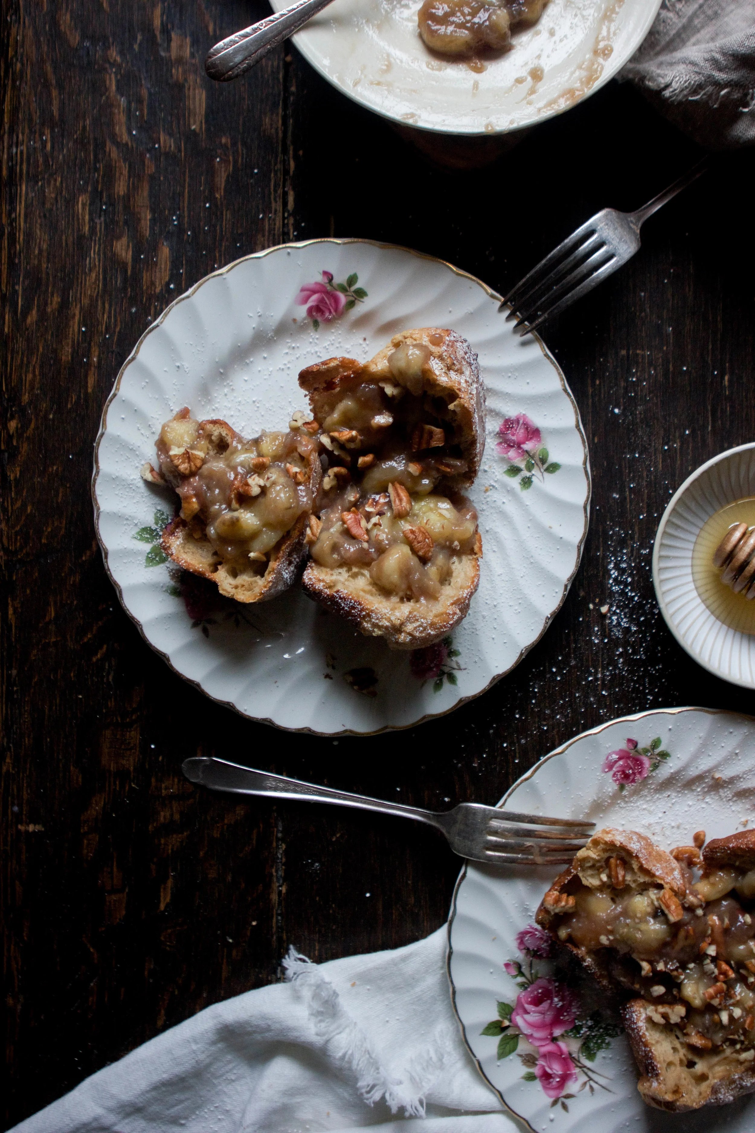 muffin pan pancake popovers + honey caramelized bananas & pecans — L E