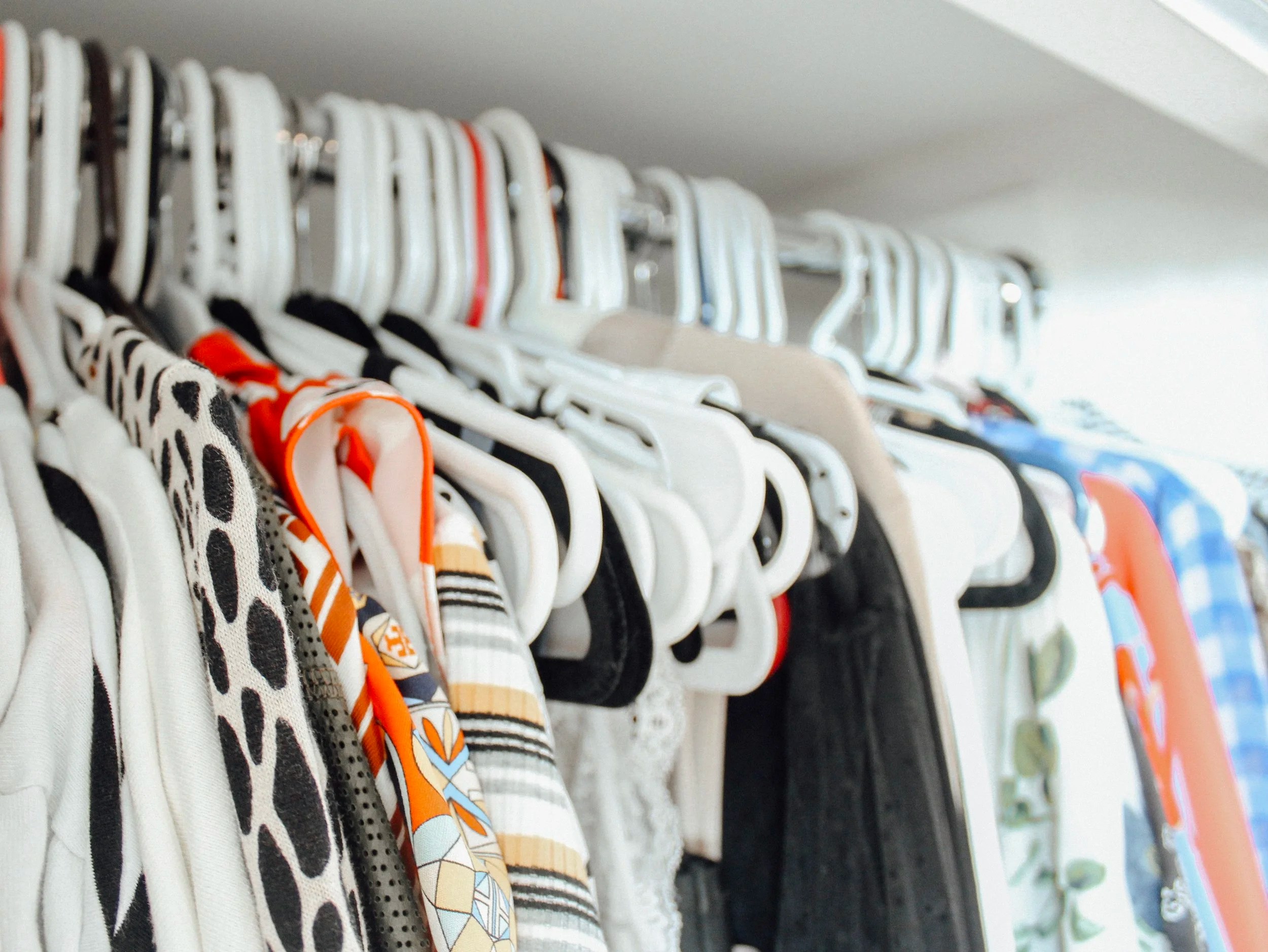 CLOSET CLEANOUT TIPS