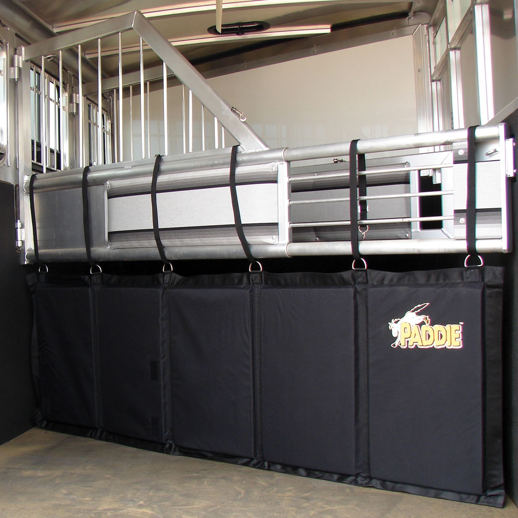 Paddie™ Trailer Stall Divider Schneiders