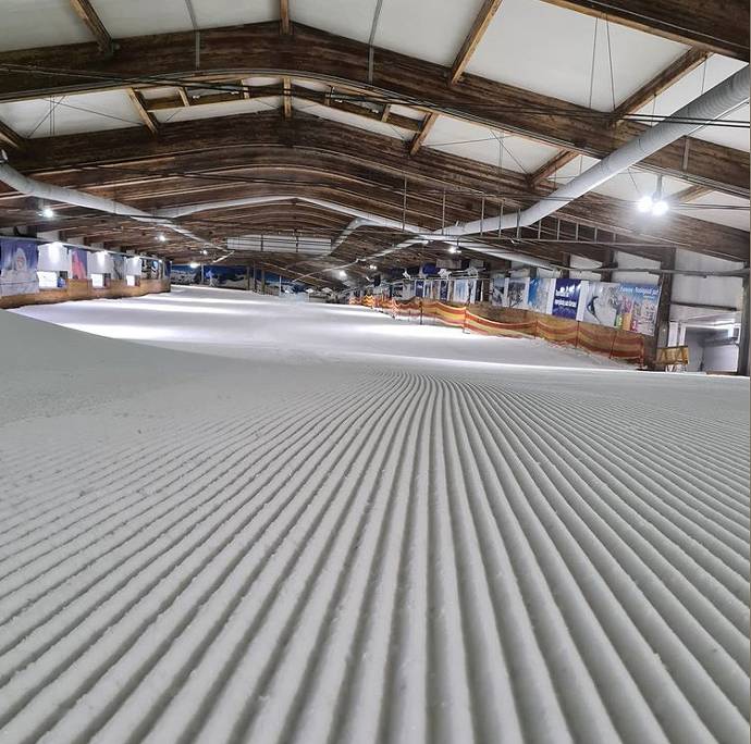 7 Tipps ⛷ Ski und Snowboardfahren in der Halle 🎿 2024