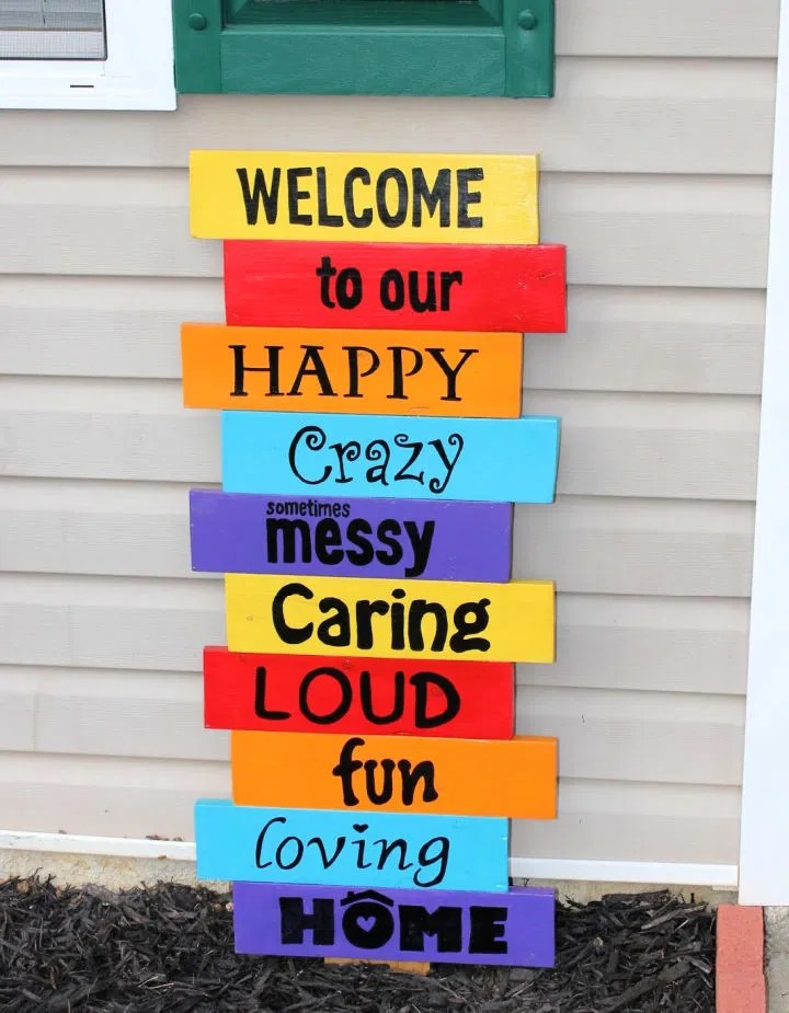 20 DIY Sign Ideas to Make Your Entrance Pop