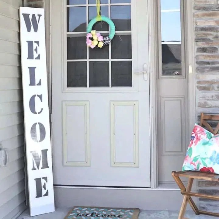 20 DIY Sign Ideas to Make Your Entrance Pop