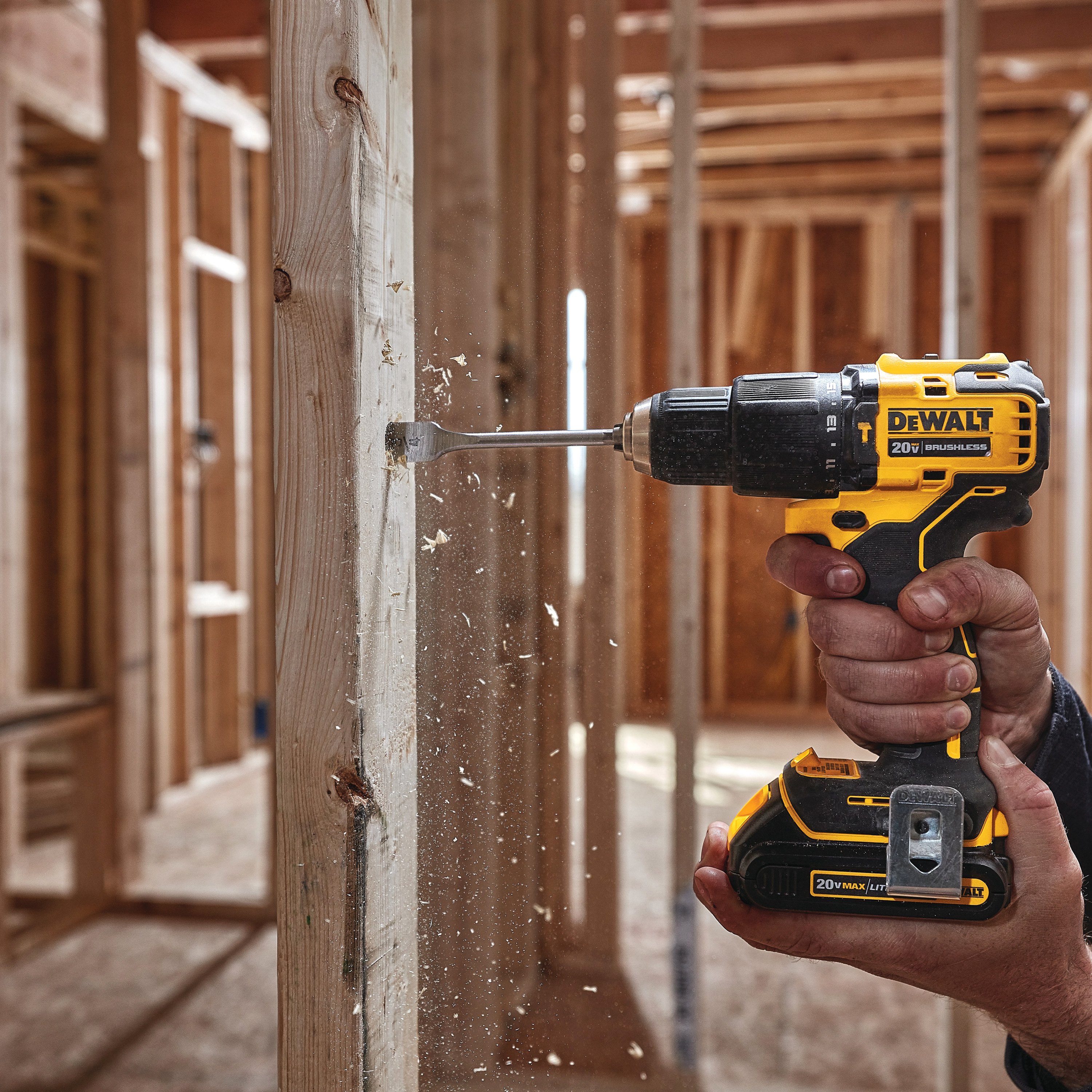 DeWALT® DCD709C2 ATOMIC™ Cordless 20 V Liion 2.0 Ah Brushless Mid