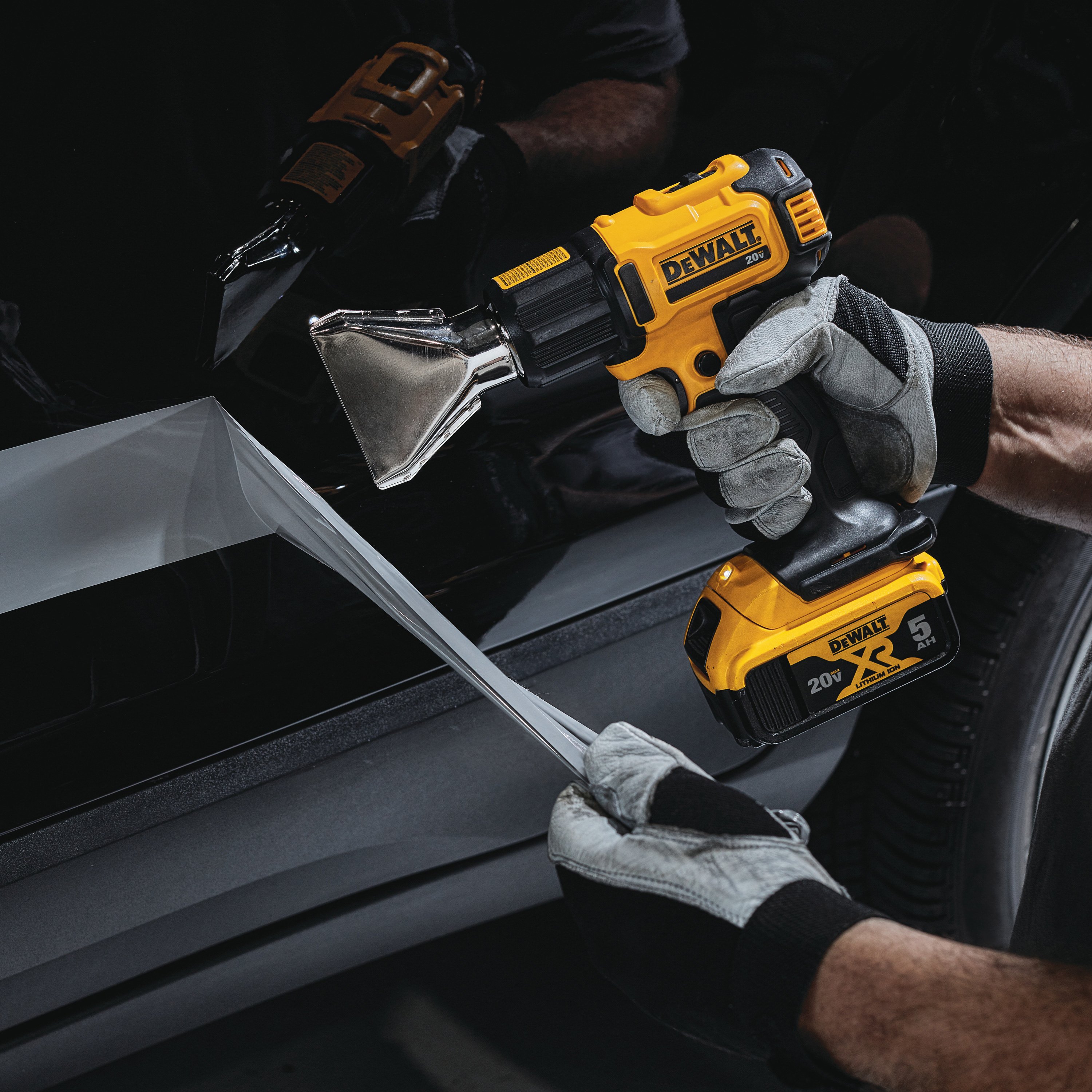 DeWALT® 990 °F Cordless 20 V Heat Gun