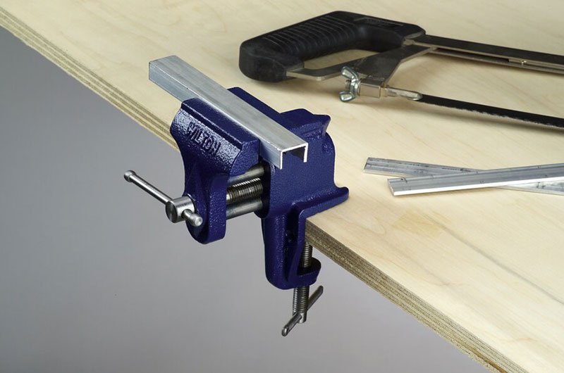 Wilton® 33150 21/2" Flat and Pipe Jaws Clamp Base Vises