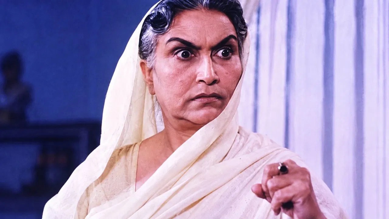 নাম বদলের রহস্য থেকে হঠাৎ অন্তরাল, কেমন আছেন জন্মভূমির ‘পিসিমা’ মিতা চট্টোপাধ্যায়?