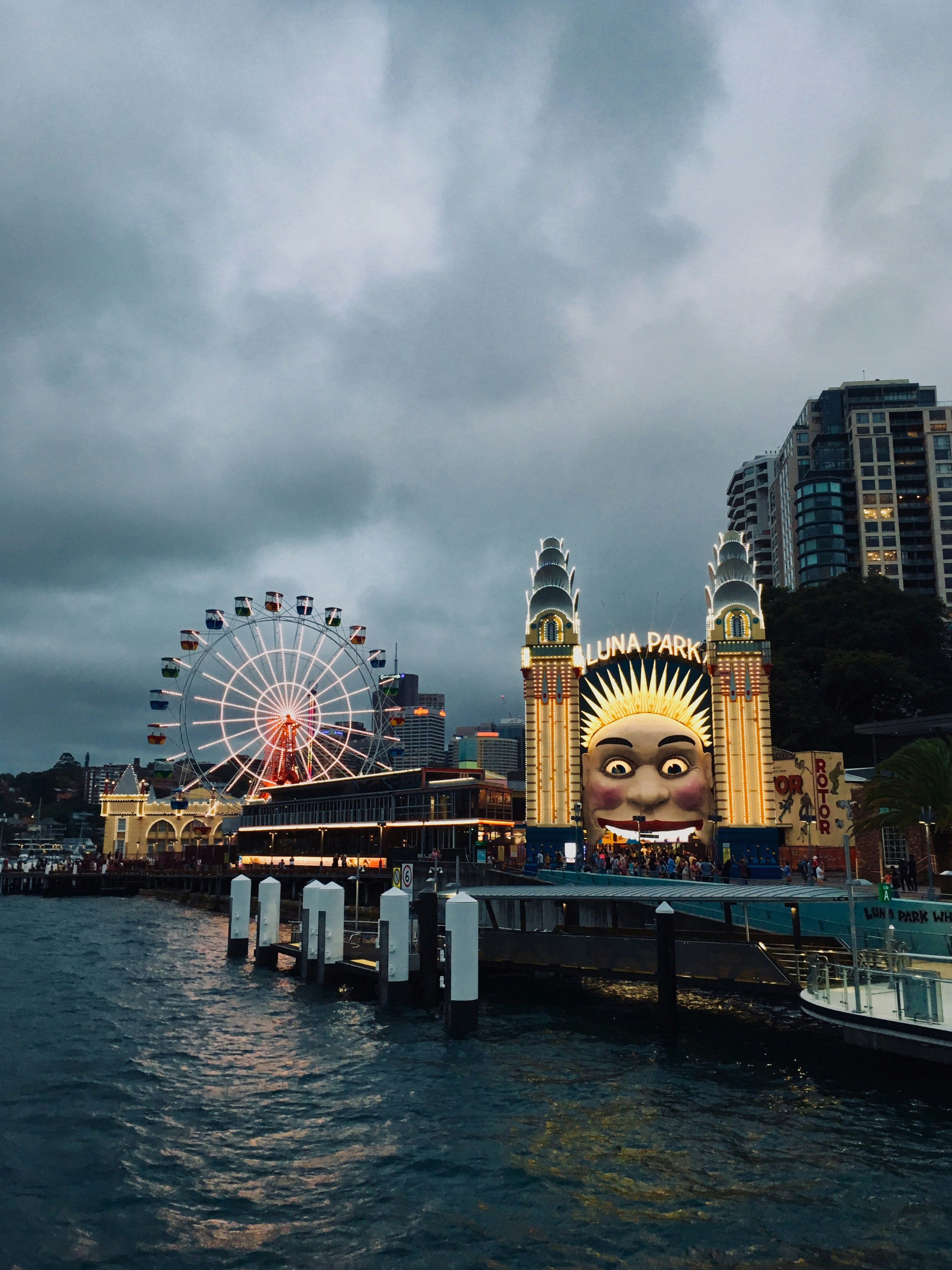 Luna Park Sydney Hours Savvy
