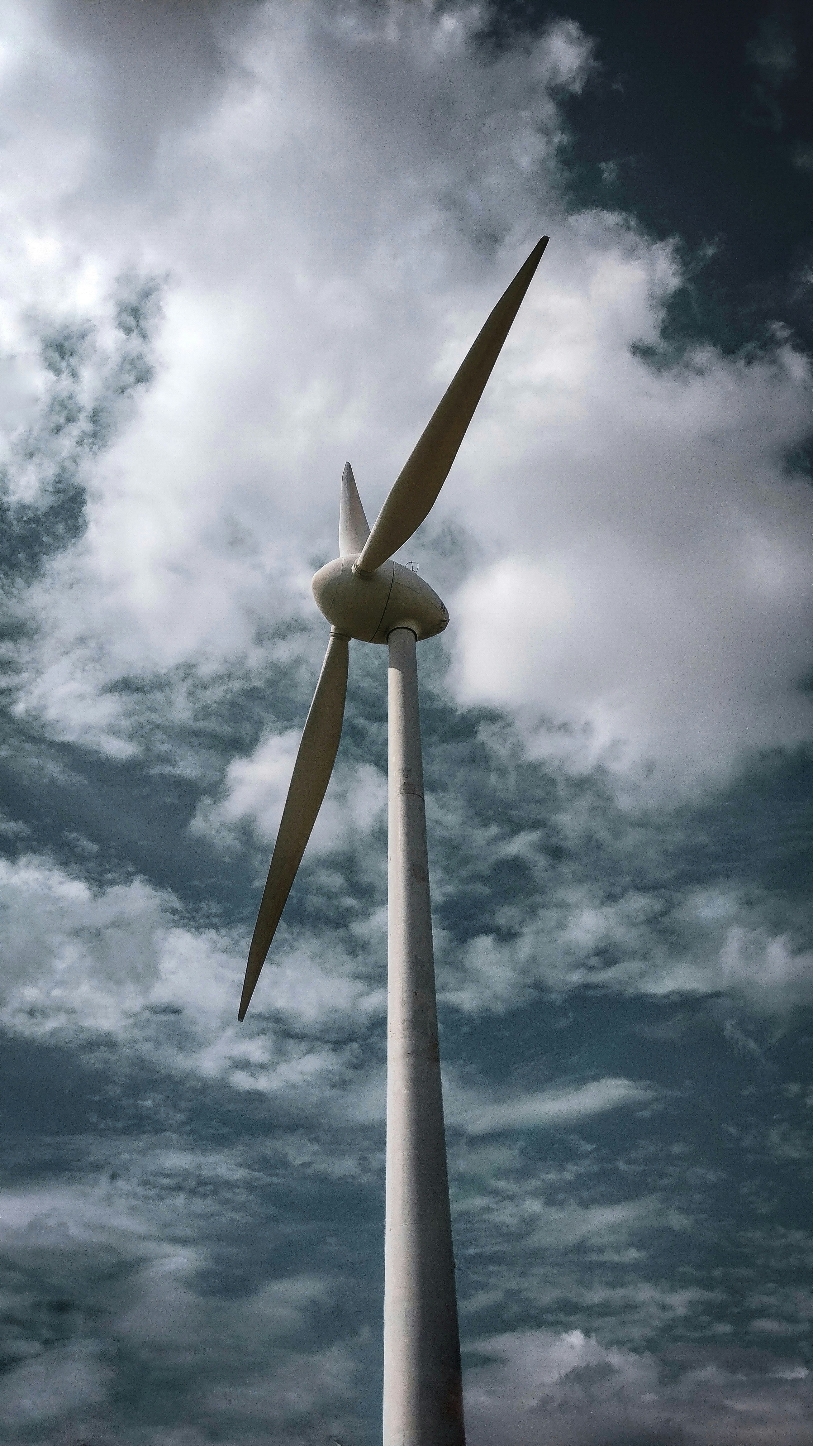 How Tall is the Tower of a Wind Turbine? Semprius