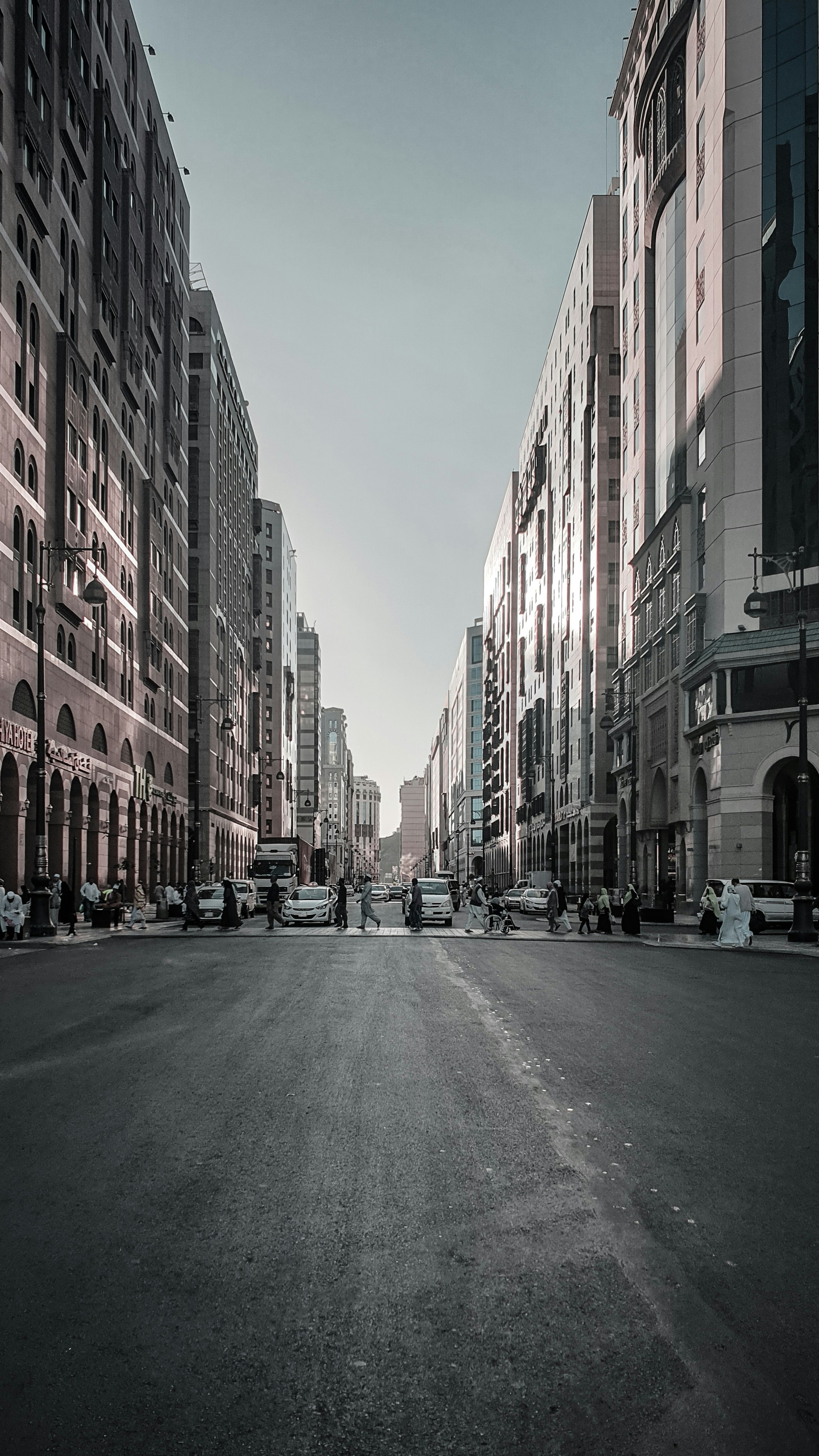 100+ Street Pictures Download Free Images on Unsplash