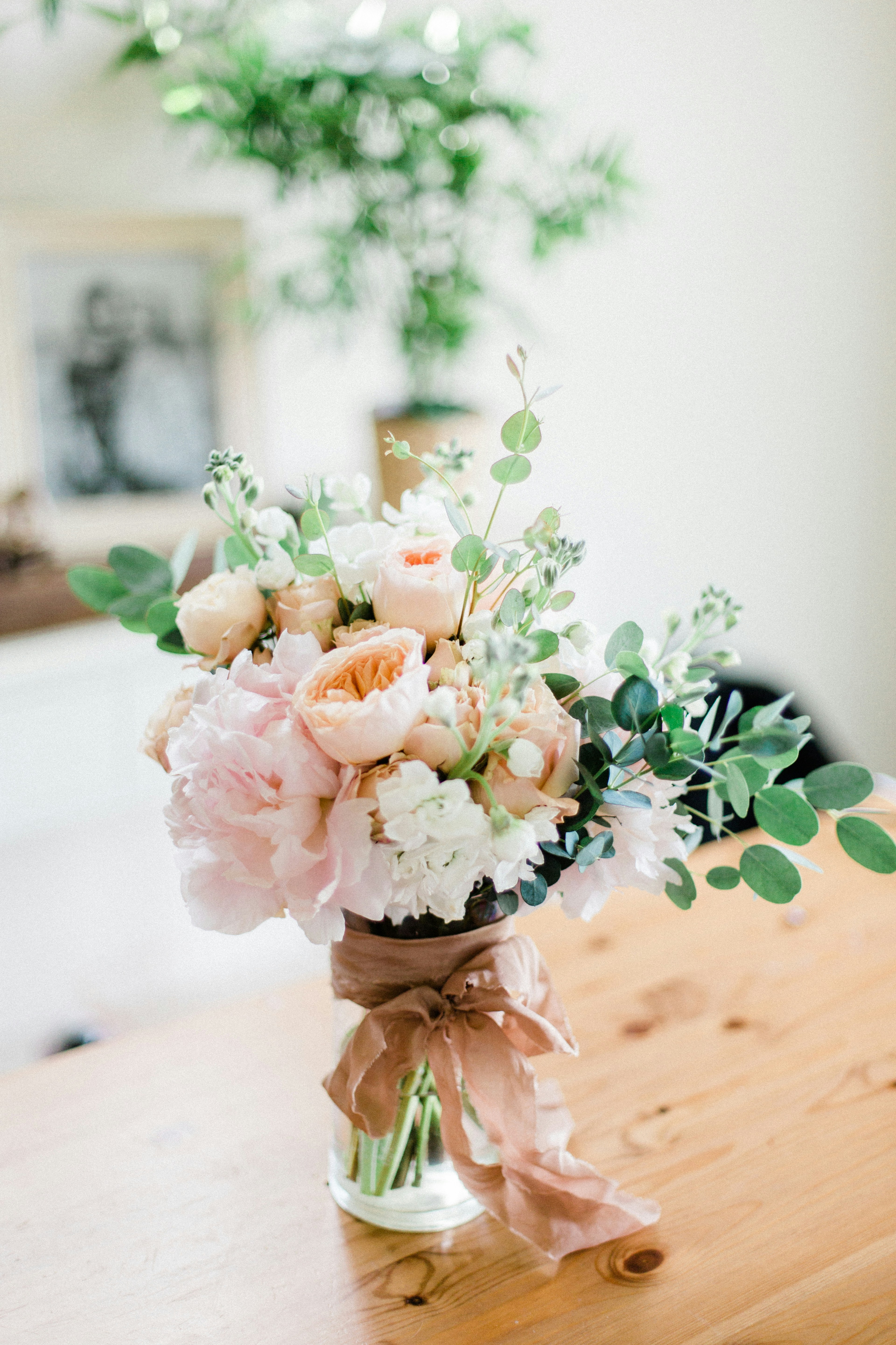 Hong Kong Wedding Florists Race Against Heat and Clock for Perfect Blooms