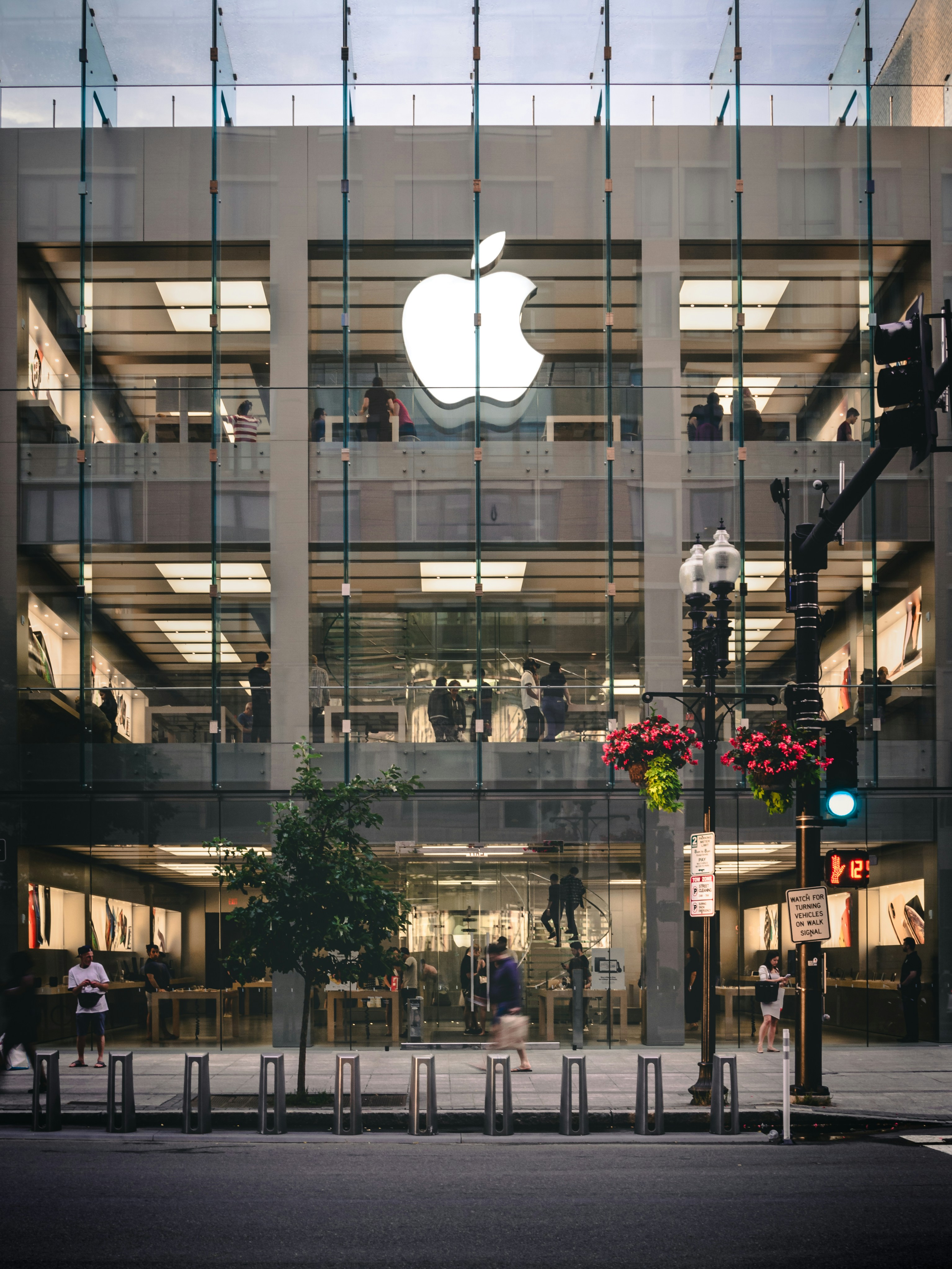 Apple Store Pictures Download Free Images on Unsplash