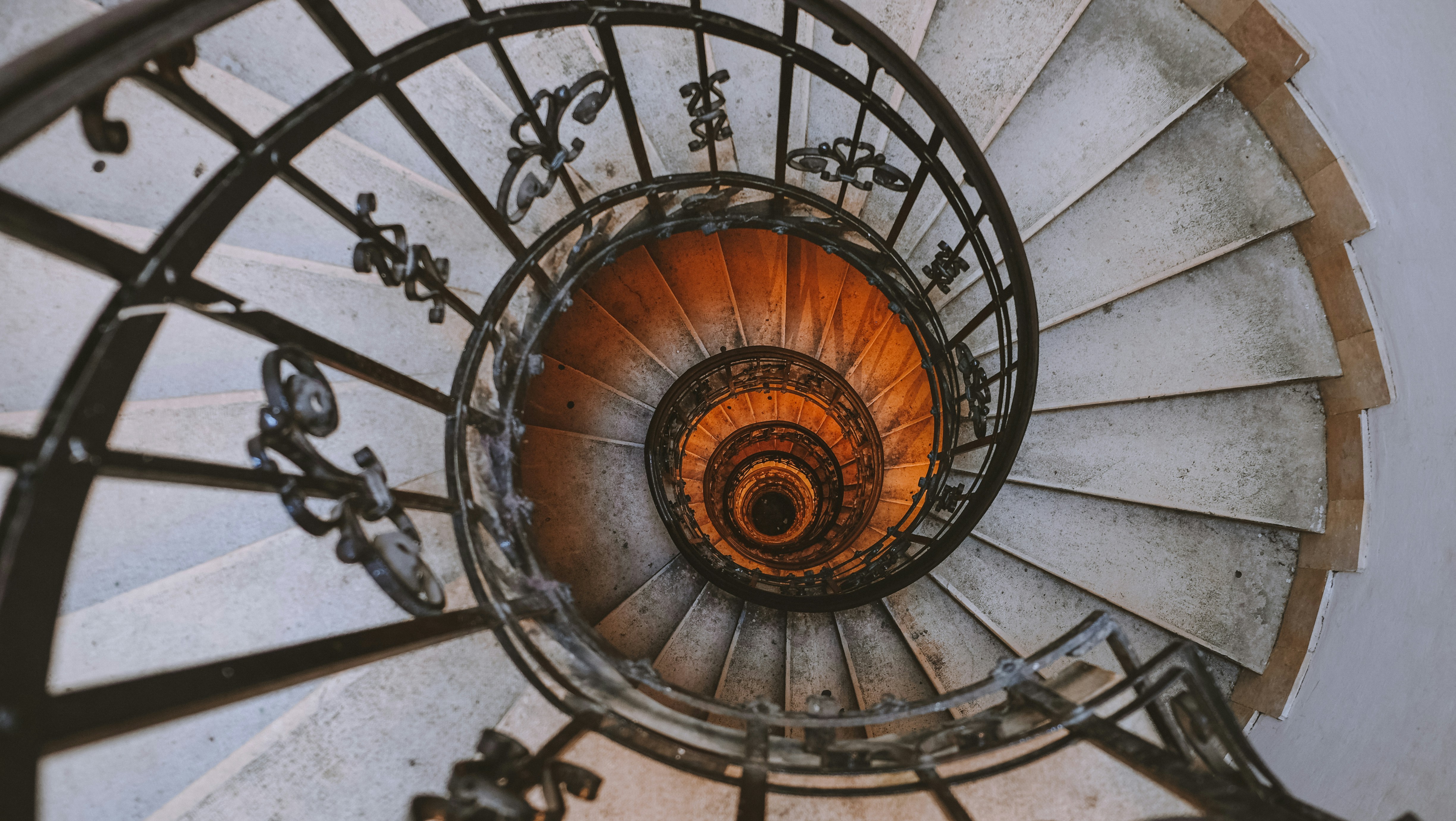 Downward Pictures Download Free Images on Unsplash