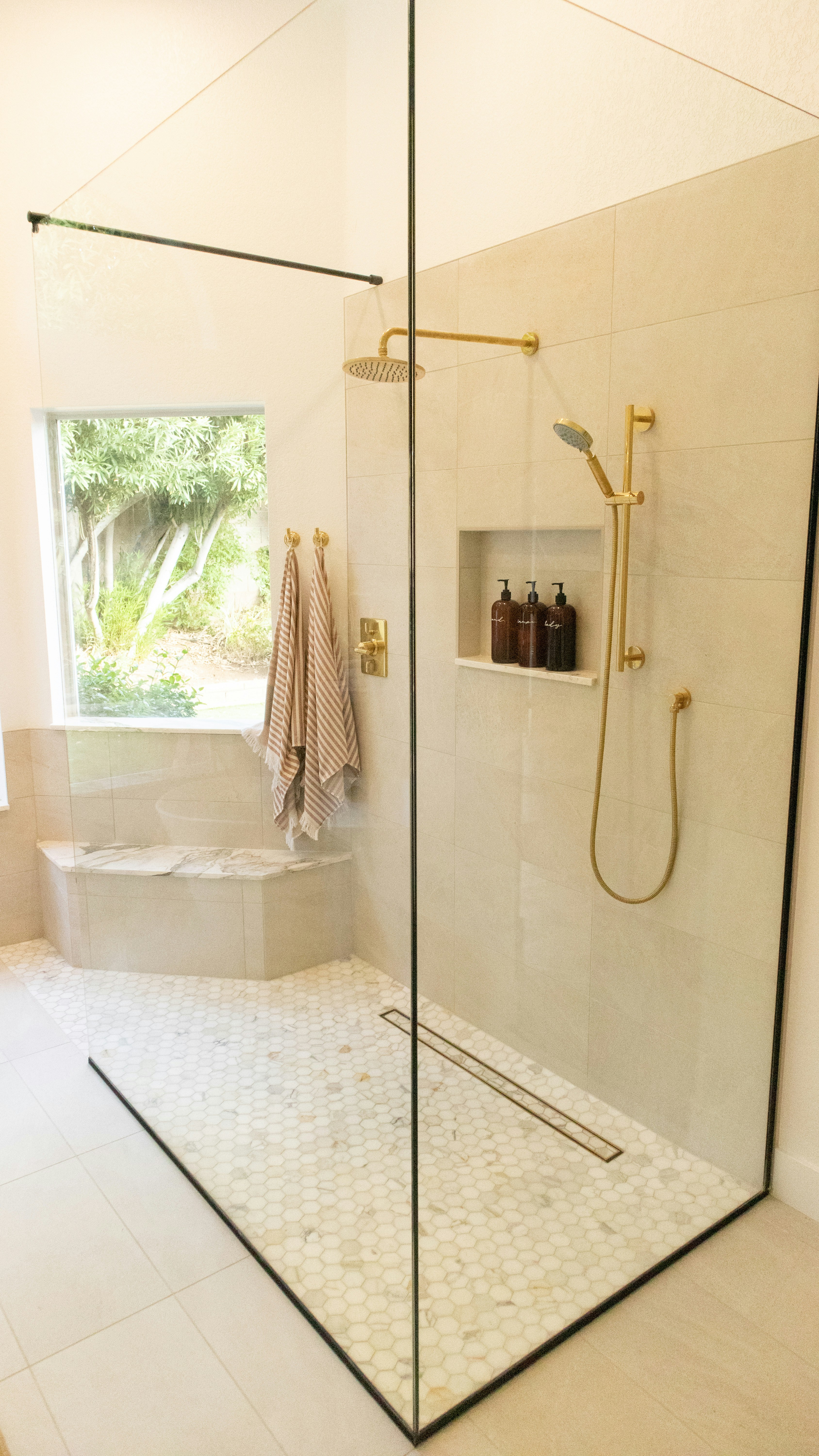 Revitalize Your Sanctuary: Innovative Bathroom Renovation Ideas to Transform Your Space