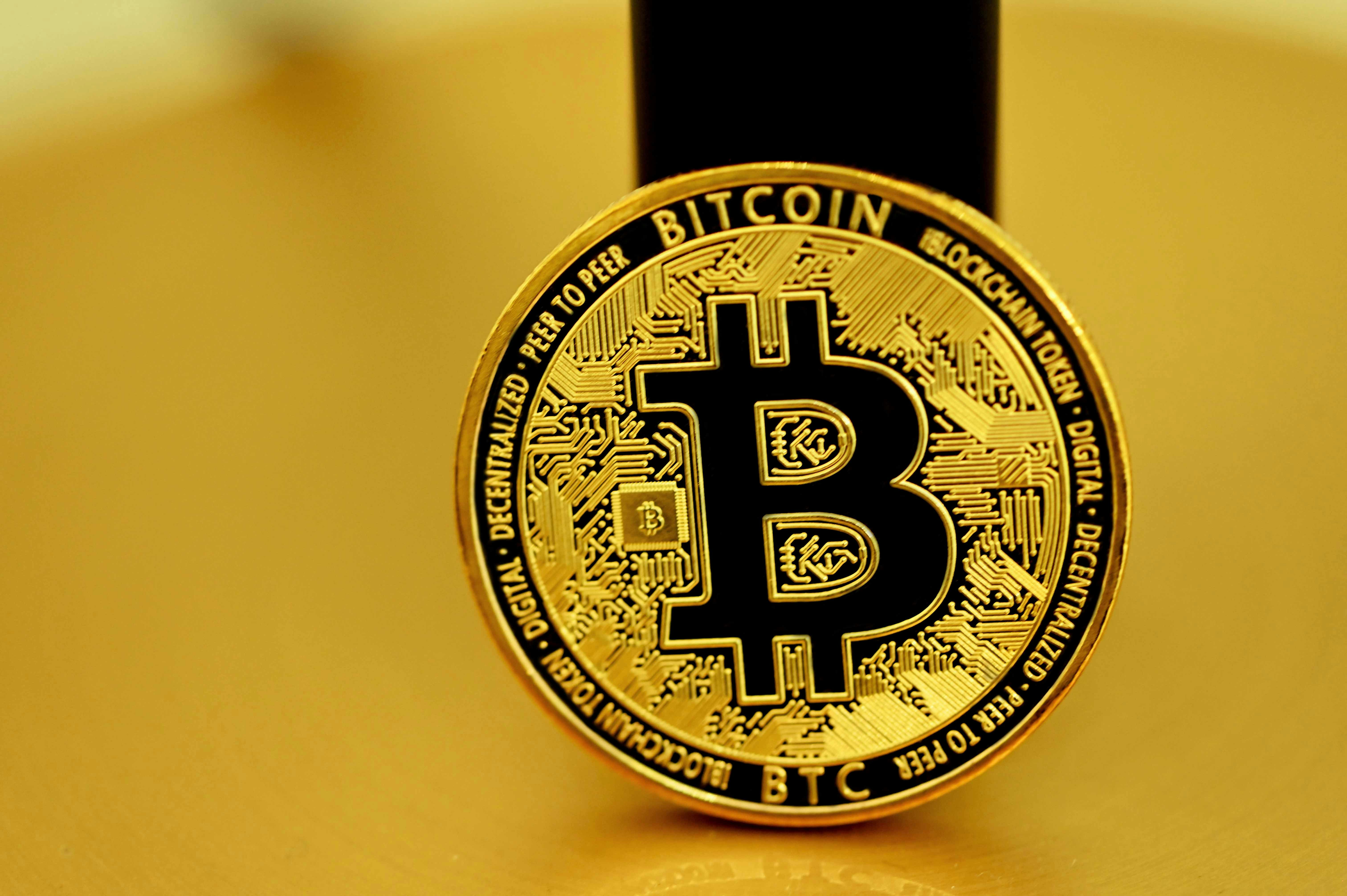 La Fed recorta las tasas y las opciones de Bitcoin apuntan a los 0K al cierre de enero de 2026