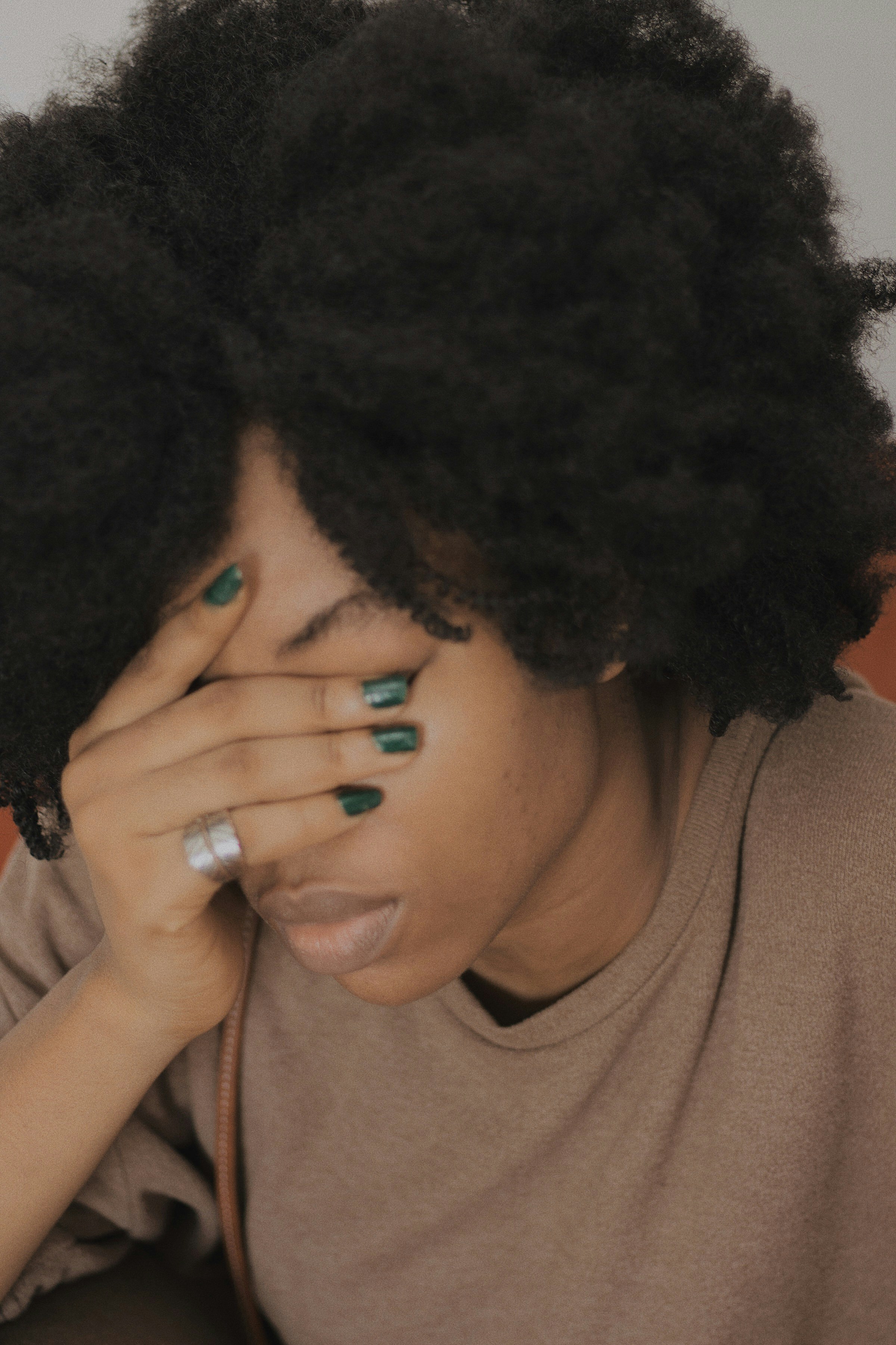 Sad Black Woman Pictures Download Free Images on Unsplash