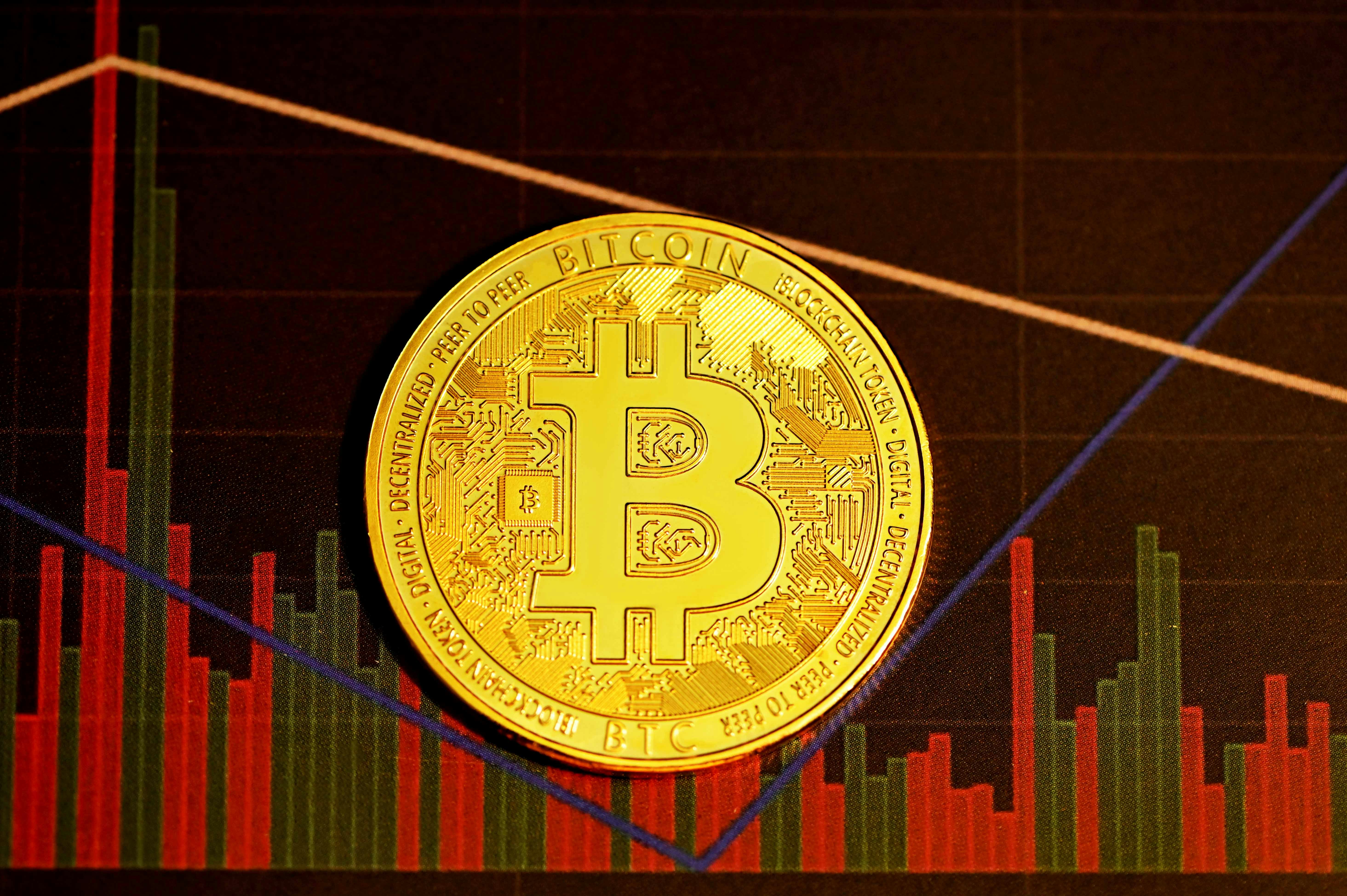 Cathie Wood mantiene firme su visión de Bitcoin: alcanzaría USD .250.000 en 5 años