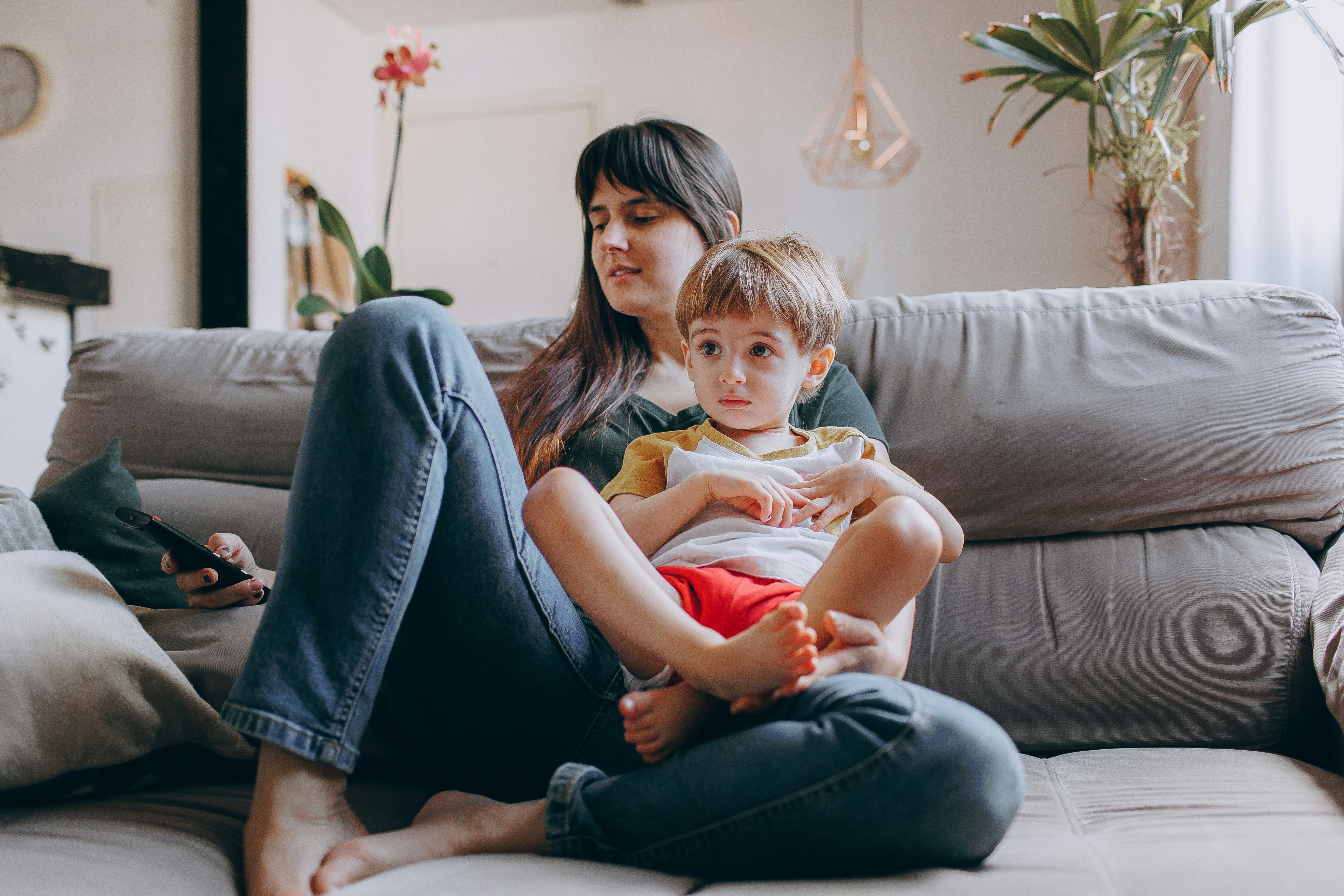 8 Tips to Help Mommy Stay on Schedule with Multiple Kids