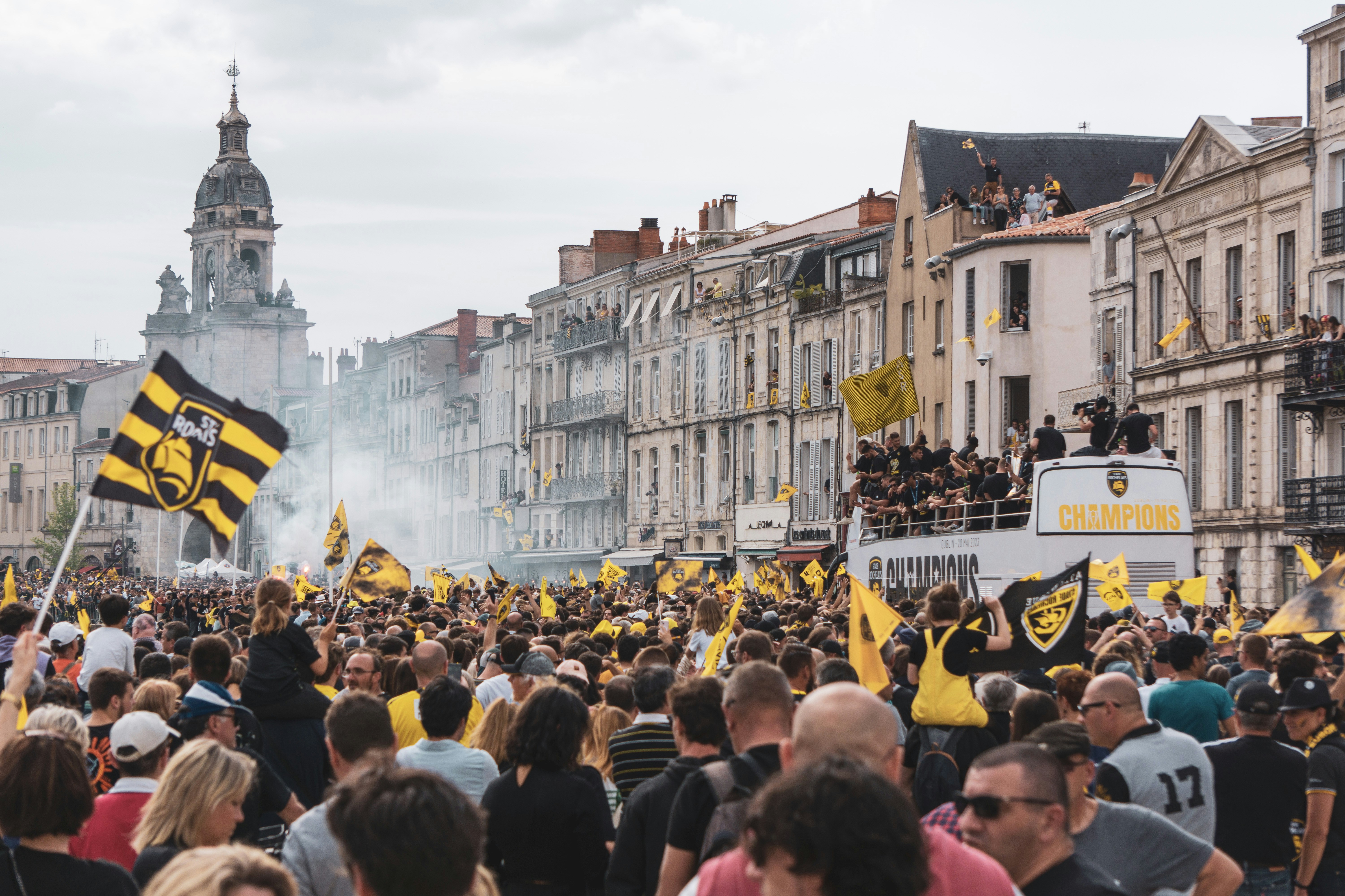 Fan Favorites: Delving into the History and Impact of Rugby’s Top Teams
