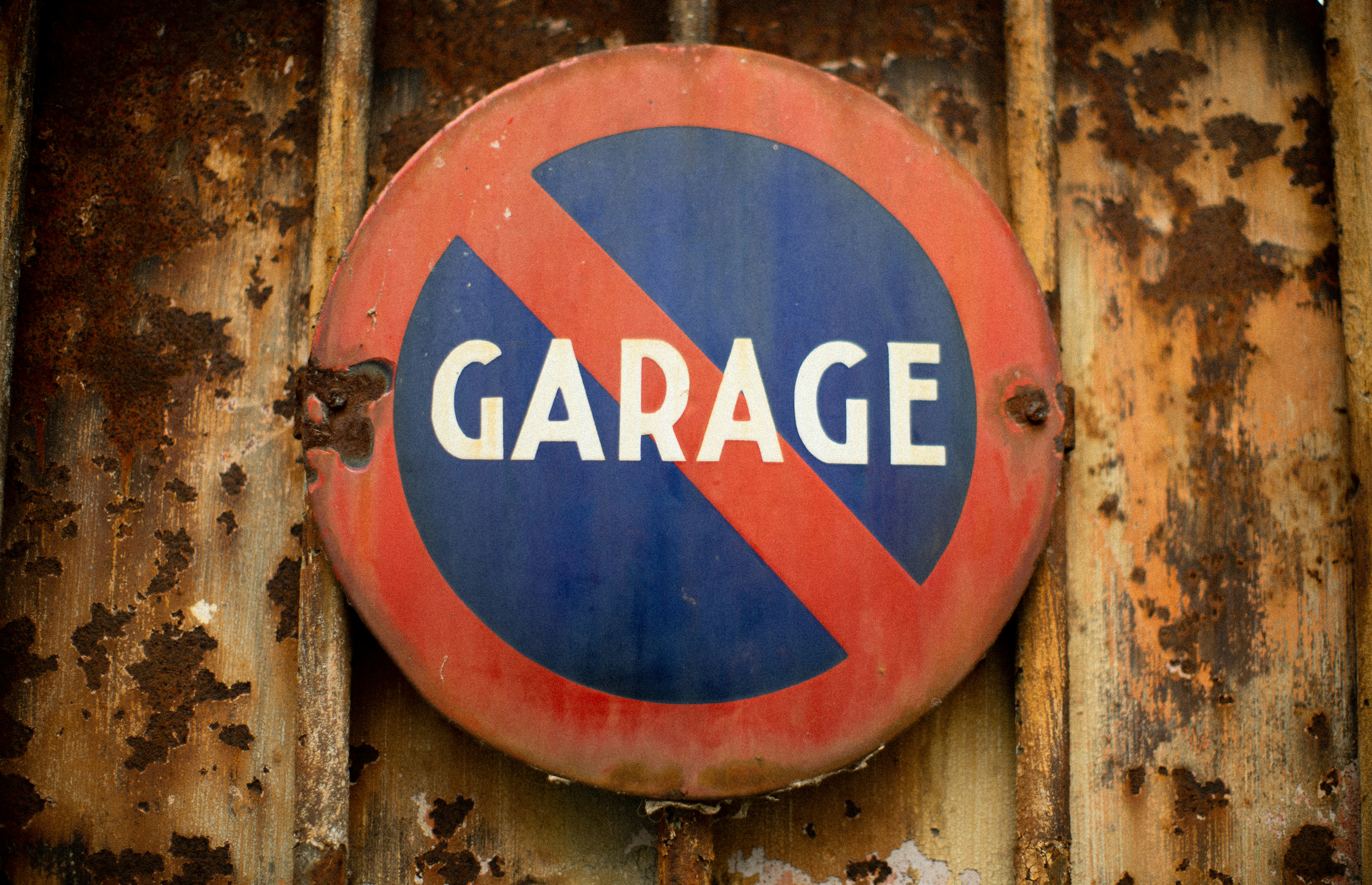 5 Signs Your Sensors Need Garage Door Repairs