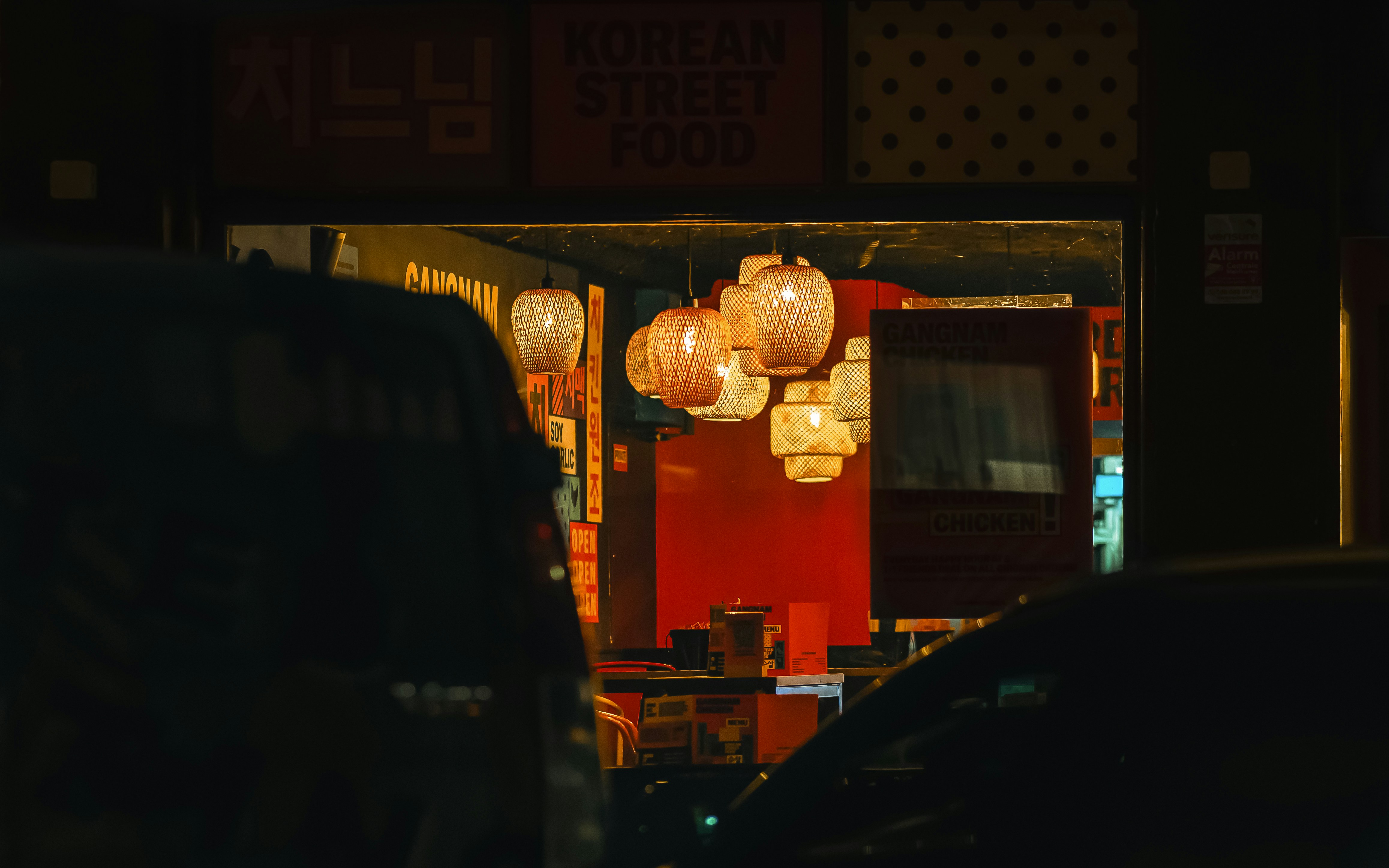 小資族躺著賺？精選3家出金穩定的娛樂城，讓你錢滾錢！