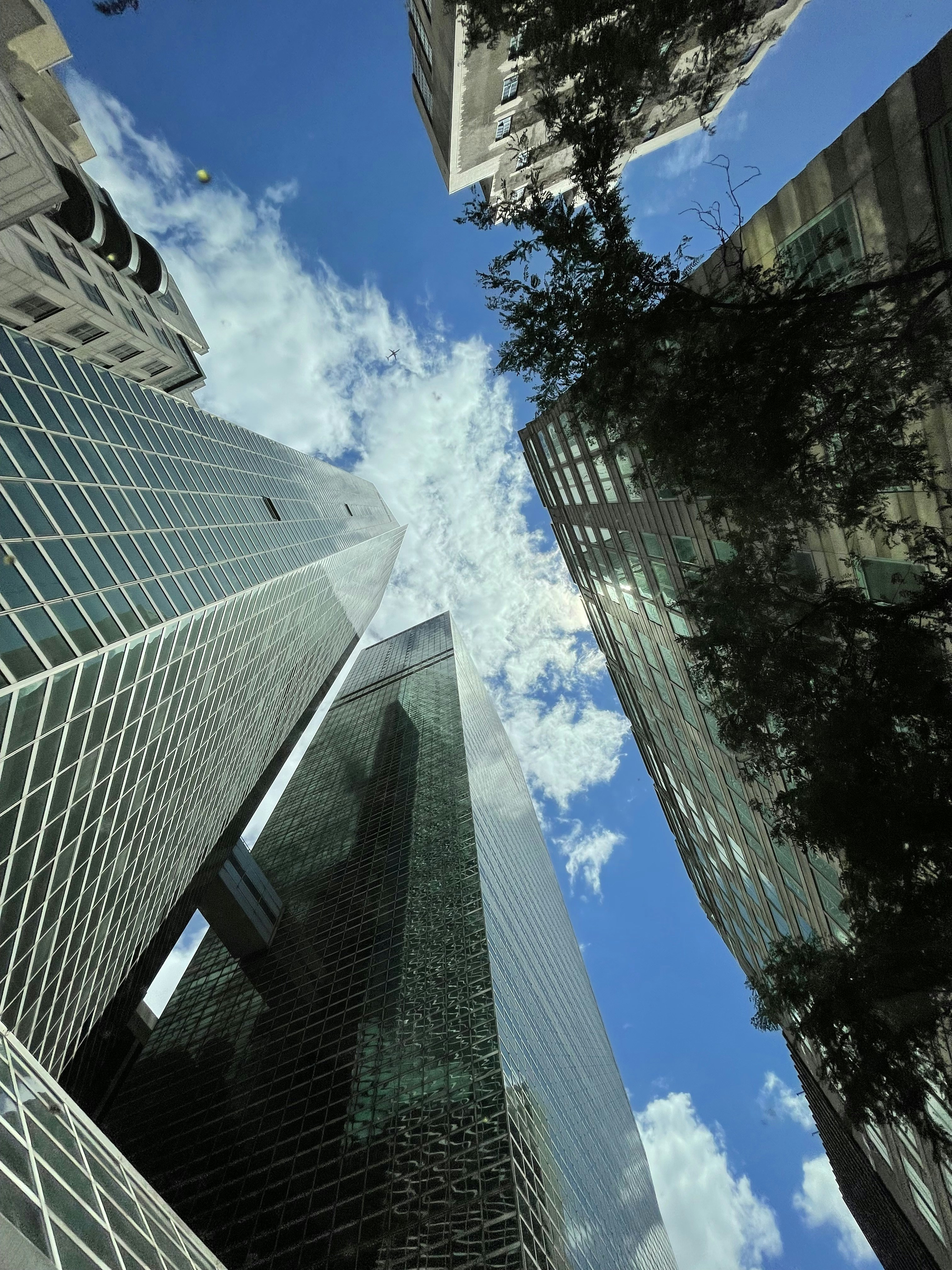 11 Global Mergers Driven by Modern Business Acquisition Financing