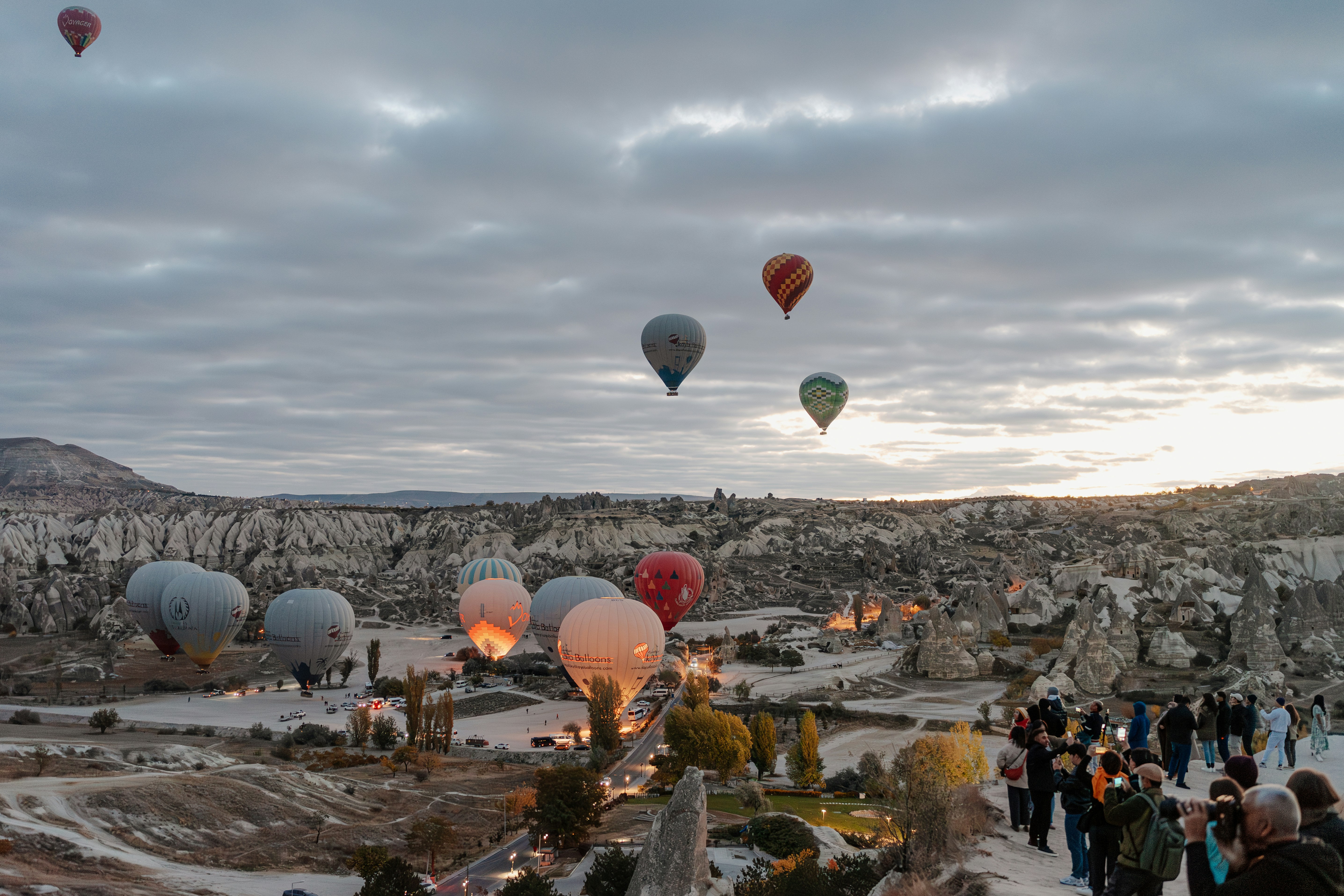 11 Famous Travelers Who Loved Sunrise Balloon in Cappadocia