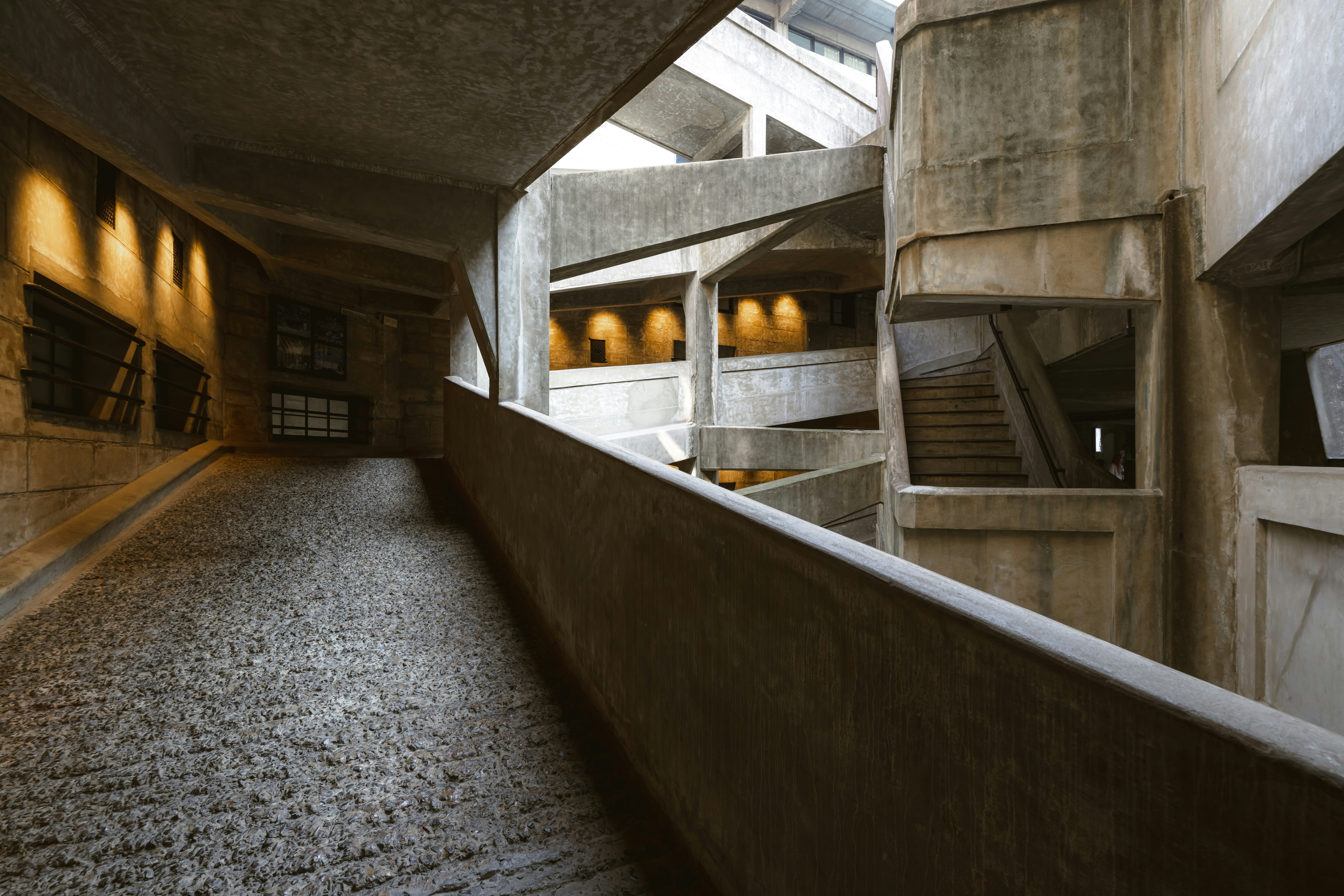 실버케어 종사자를 위한 안전 교육 프로그램의 중요성