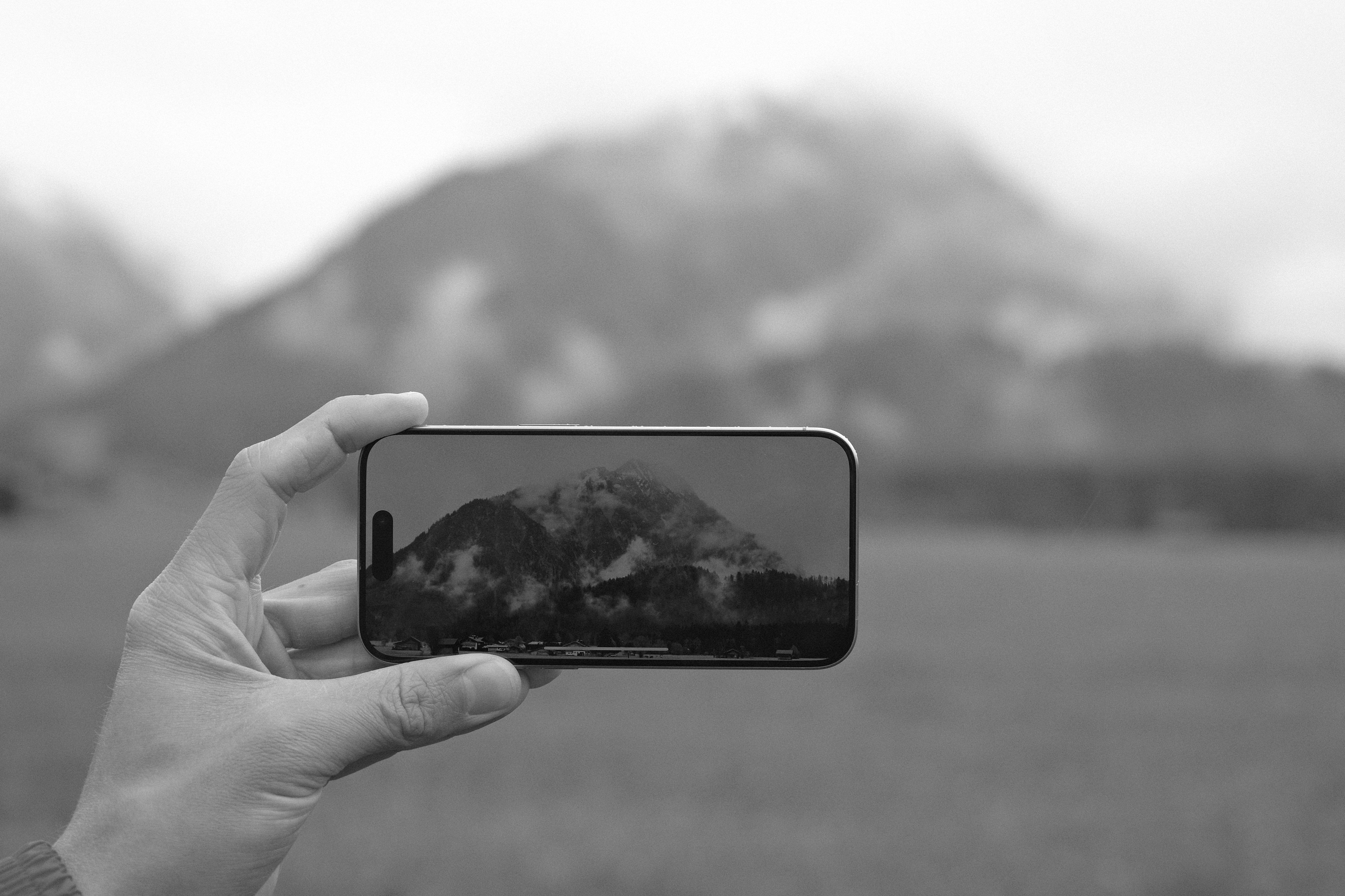 在家躺賺？揭秘數位遊牧「薪」酸真相！