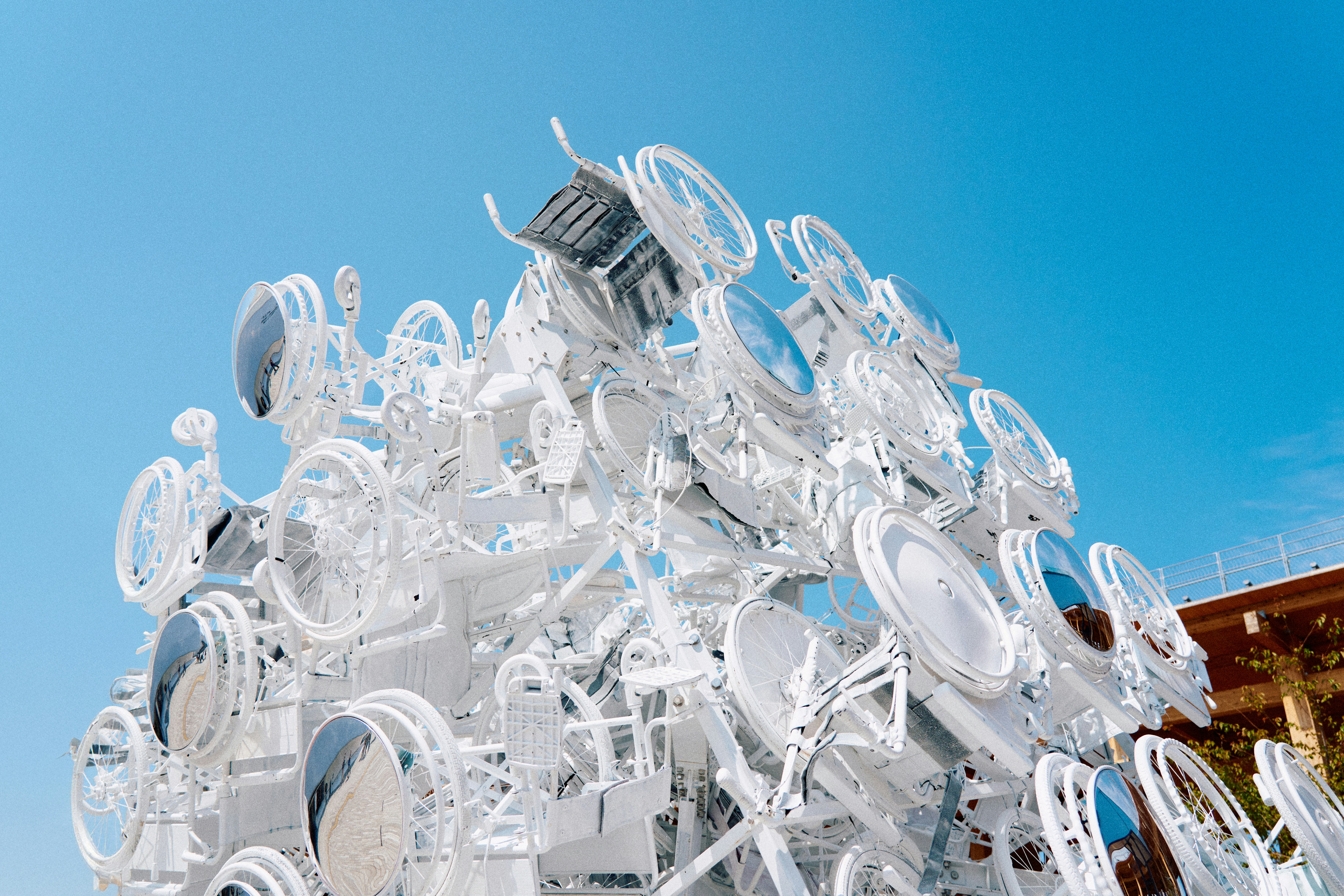 *   小宅變豪宅不是夢！3個空間魔法讓你家坪效翻倍