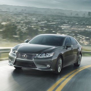 Lexus Es 350 (2014) Vs Toyota Camry L (2014): What Is The Difference?