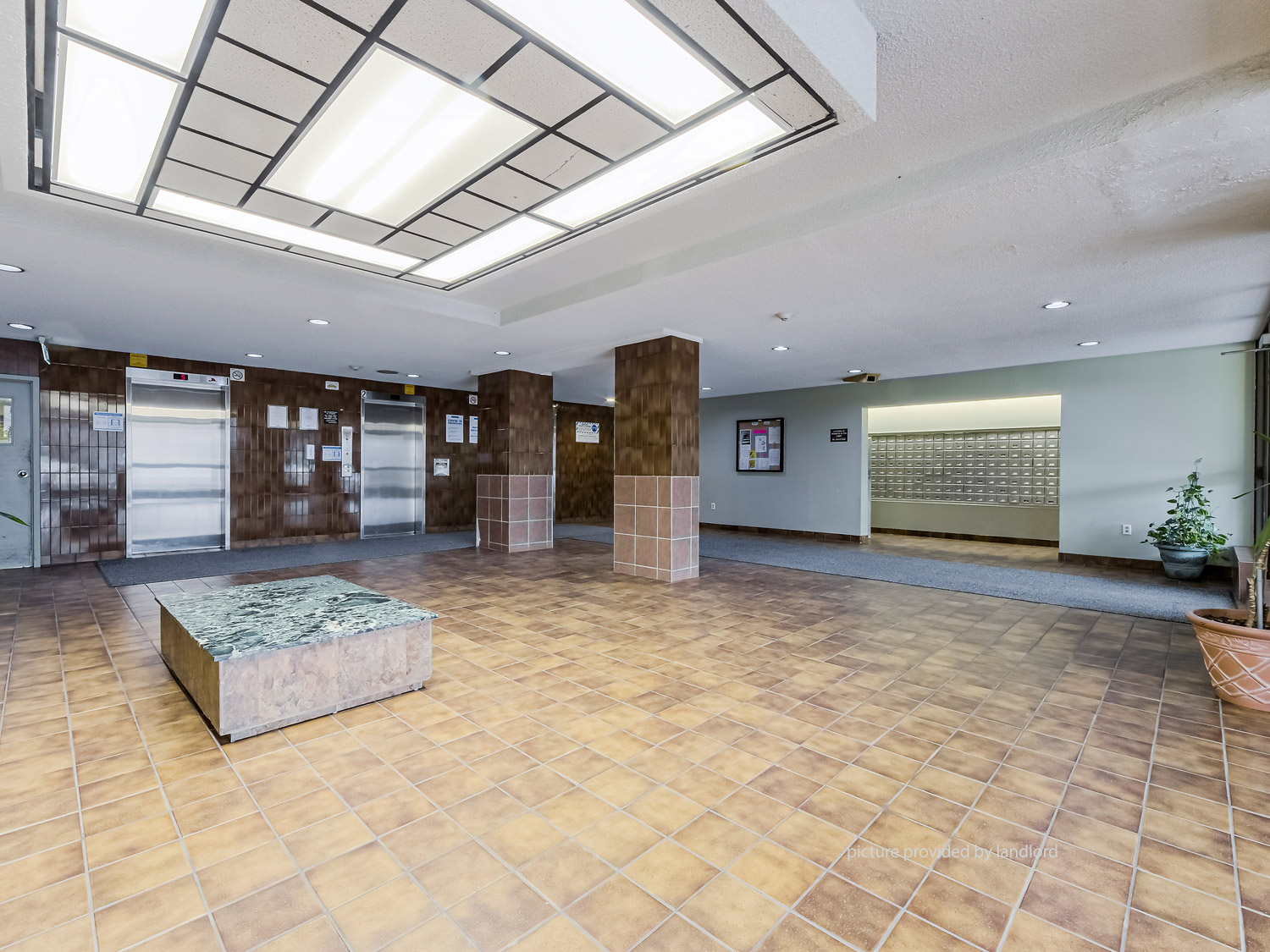 For rent 1315 Bough Beeches Rd Mississauga, 3+ bdrm Viewit 110240