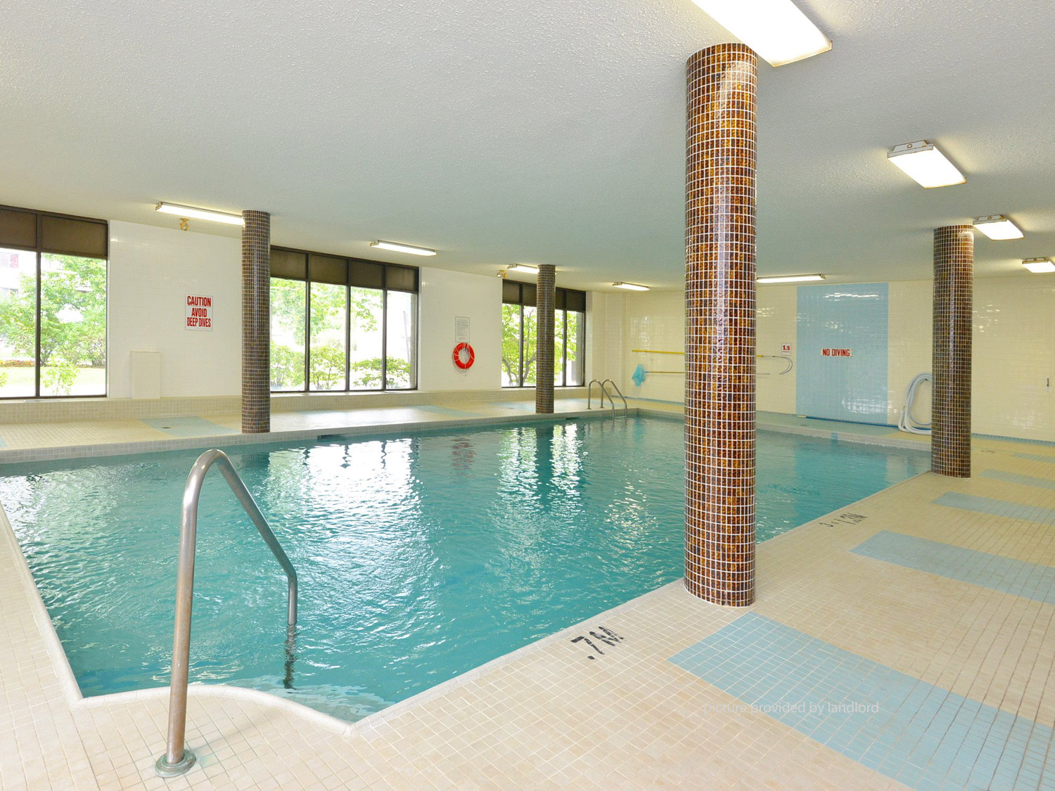 For rent 1600 Sandhurst Cir Scarborough, 2 bdrm Viewit 15167