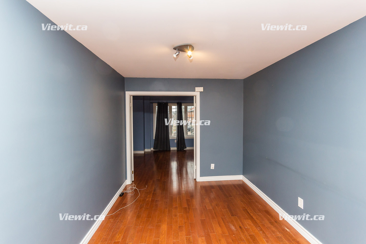 For rent RunnymedeSt Clair York, 2 bdrm Viewit 199455