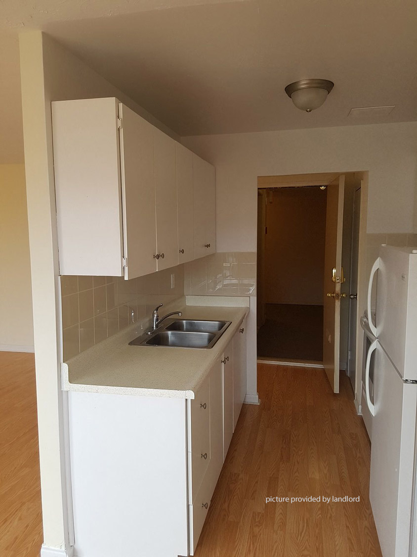 For rent 53 Mcmurchy Ave N Brampton, 2 bdrm Viewit 214214